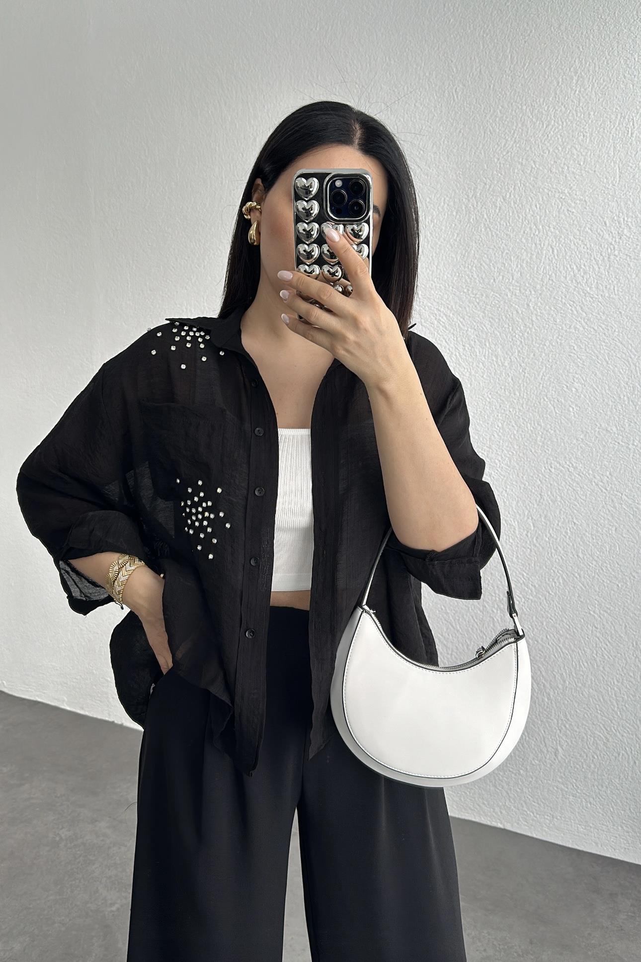 Çakım Taş Detaylı Siyah Gömlek