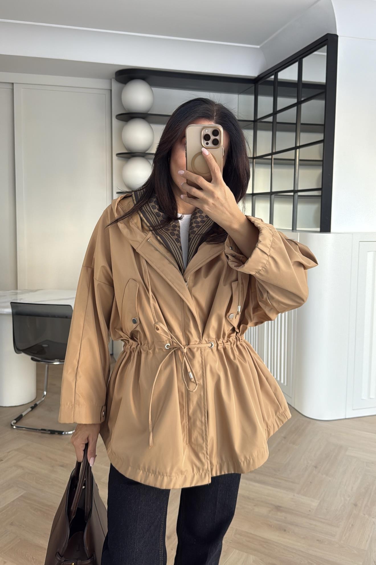 CAMEL ASTARSIZ KISA TRENÇKOT