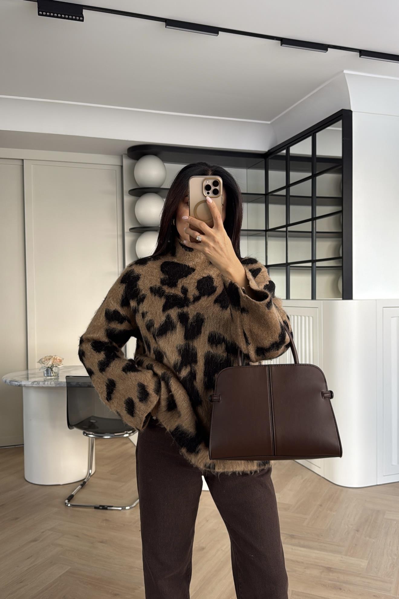 CAMEL RENK YARIM BALIKÇI DESENLİ KAZAK