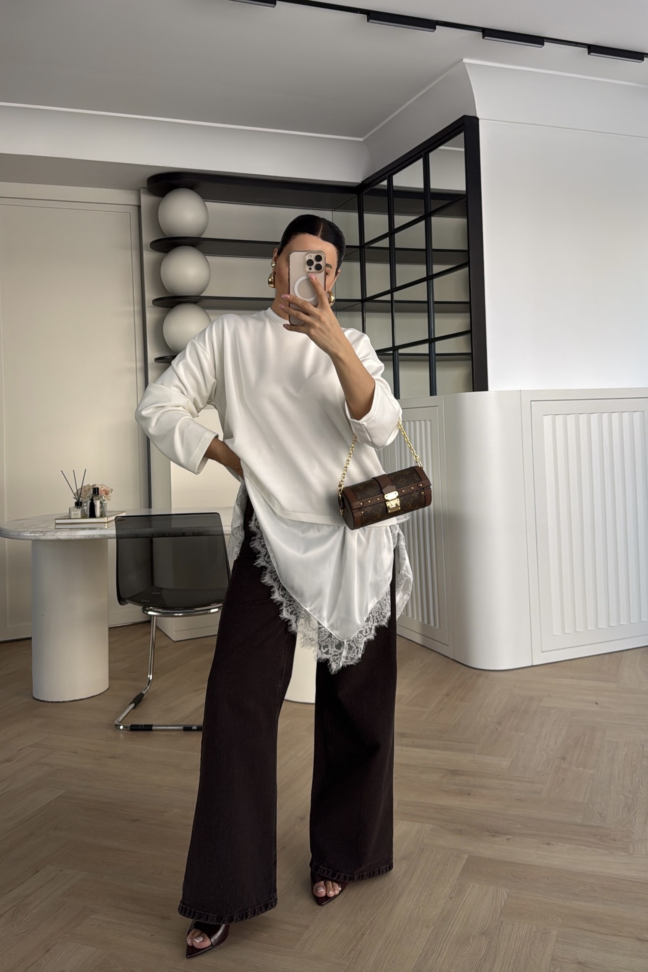 DANTEL DETAYLI MODAL SWEATSHİRT BEYAZ 