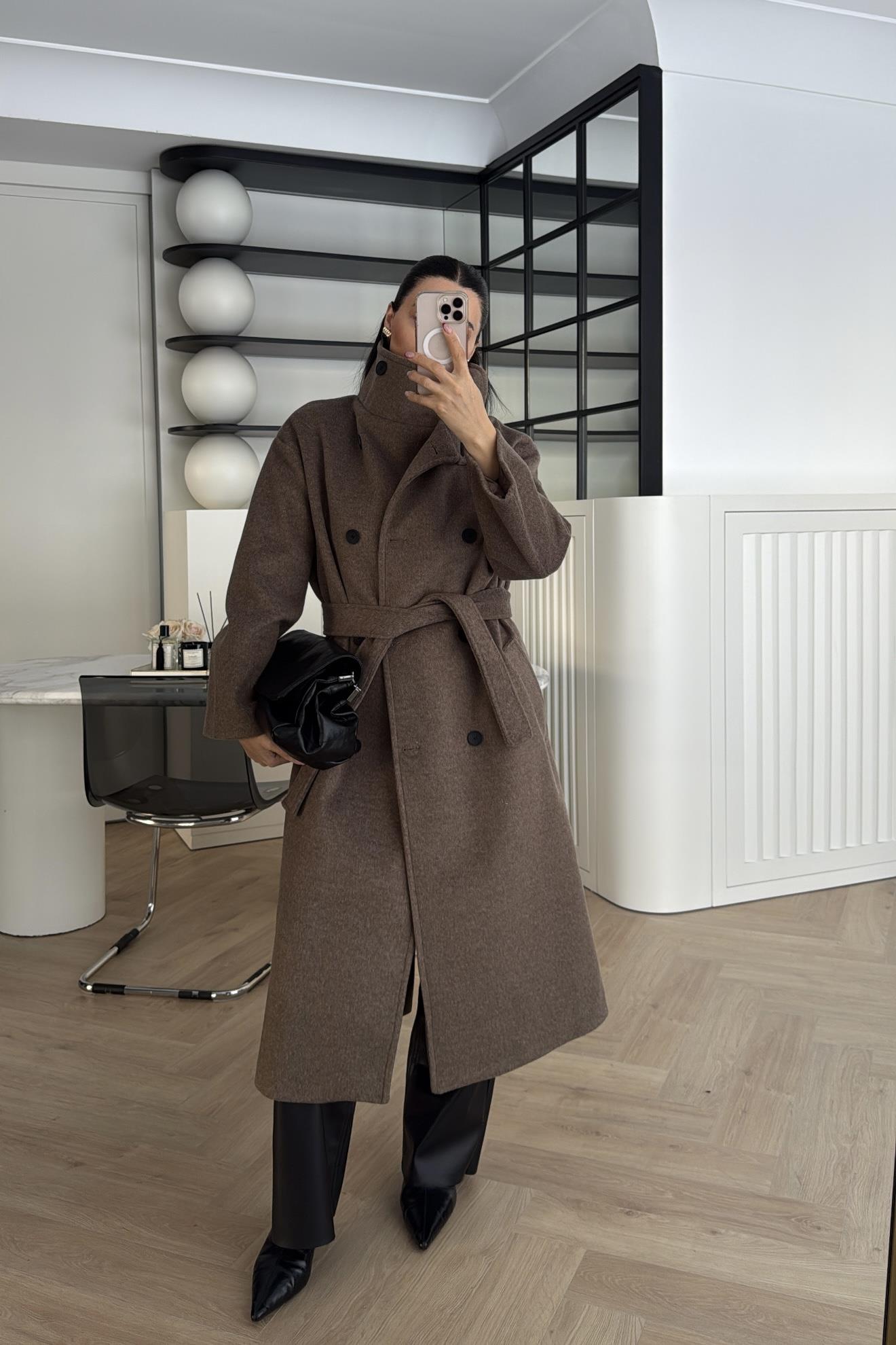 DİK YAKA DÜĞMELİ KAŞE KABAN KAHVE