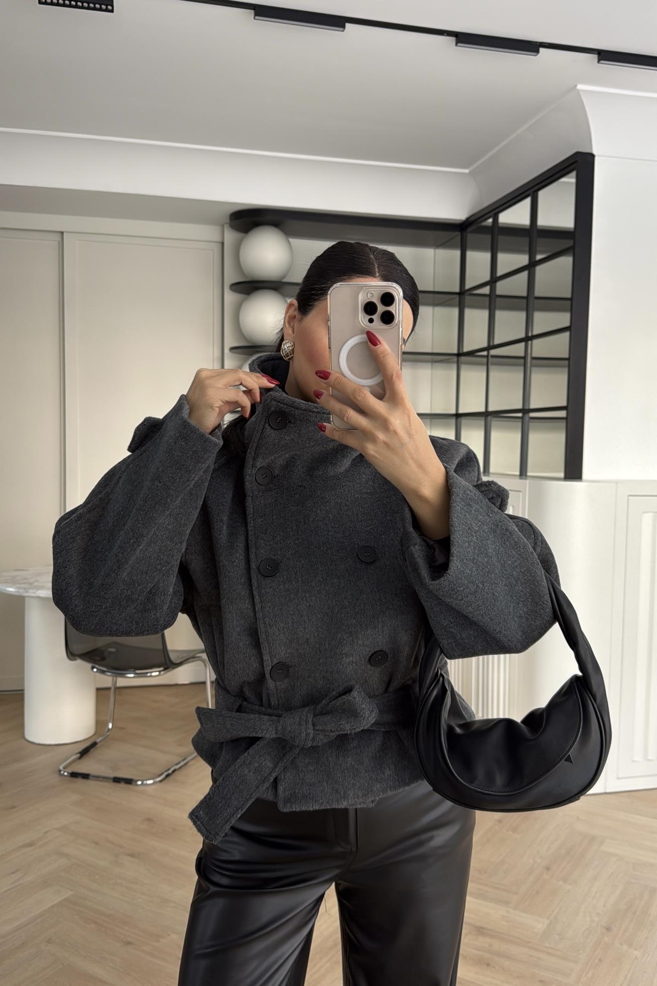 DİK YAKA DÜĞMELİ PREMİUM KISA KAŞE KABAN ANTRASİT