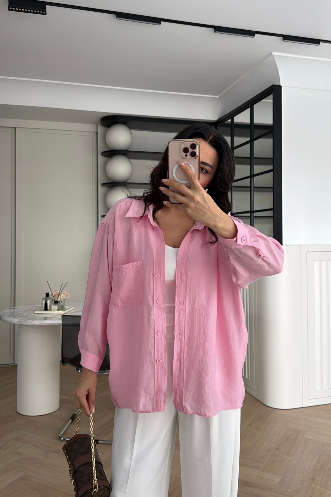 DÜŞÜK OMUZ TENSEL GÖMLEK ŞEKER PEMBE 