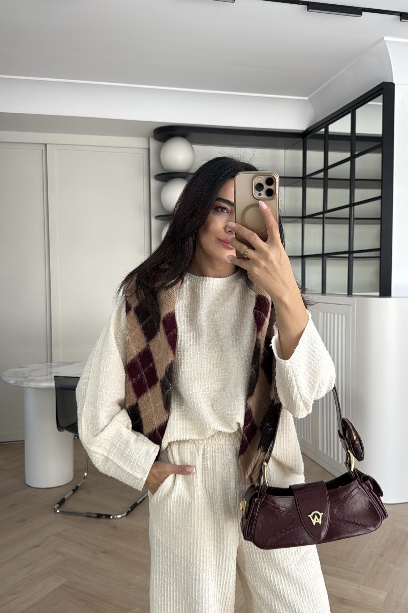 EKRU DOKULU TRİKO TAKIM