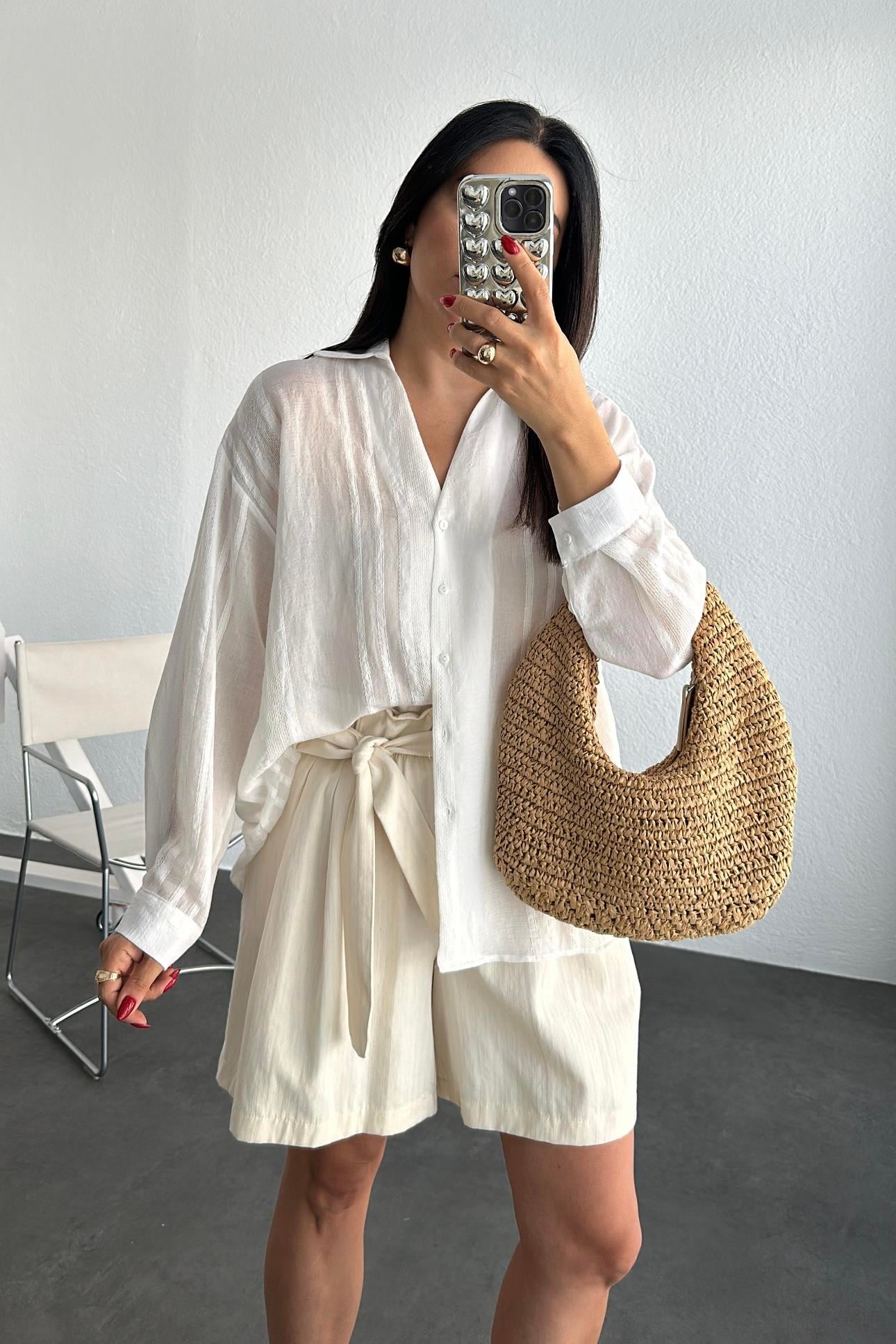 Ekru Renk Şehir Boy Gabardin Şort