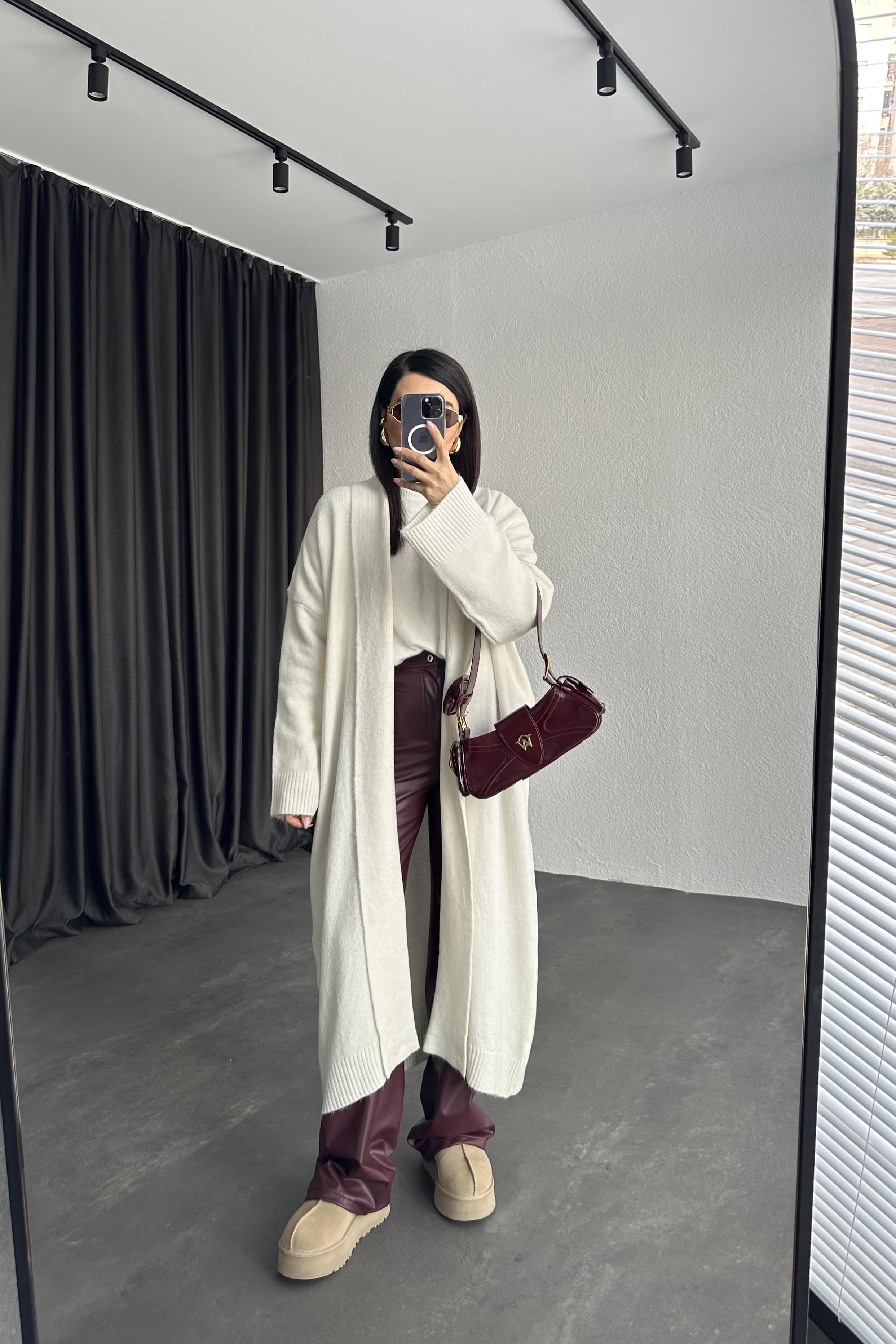 Ekru Şal Yaka Uzun Hırka