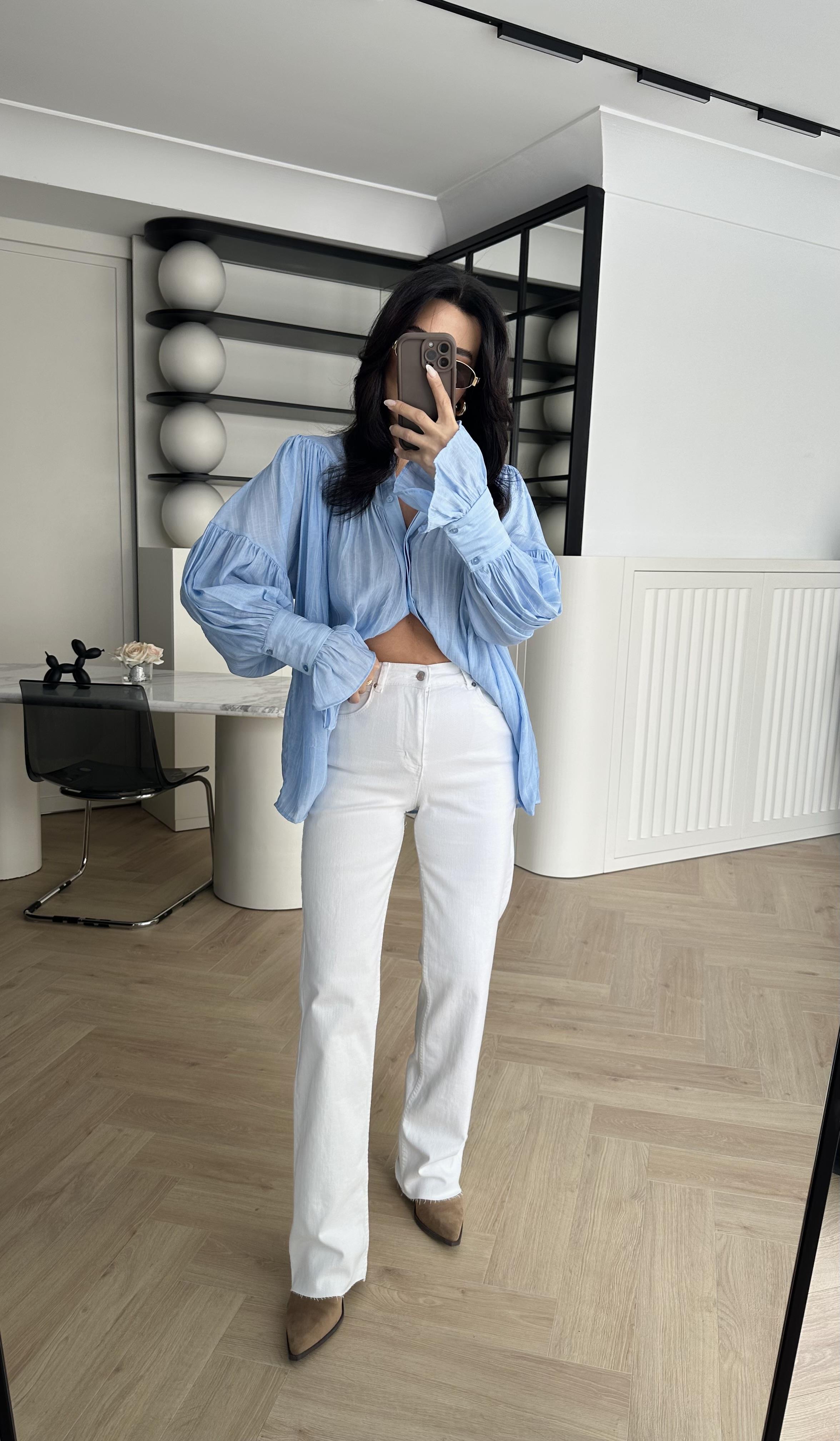 Ekru Straight Fit Jean 