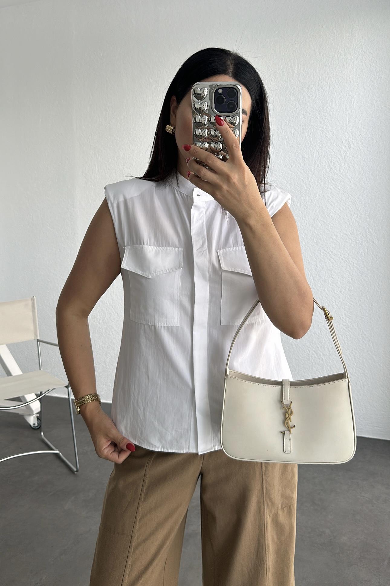 Ekru Vatkalı Ceplı Poplin Kısa Gömlek