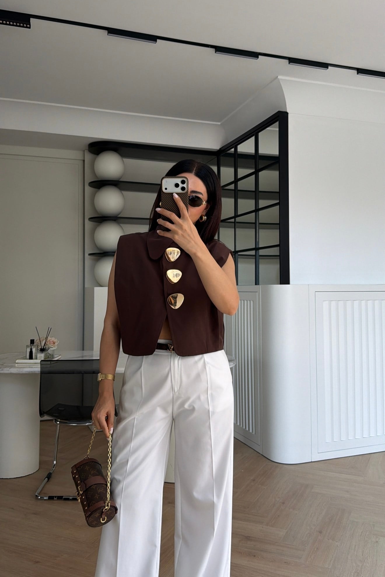 GOLD DÜĞME DETAYLI CROP YELEK KAHVE 
