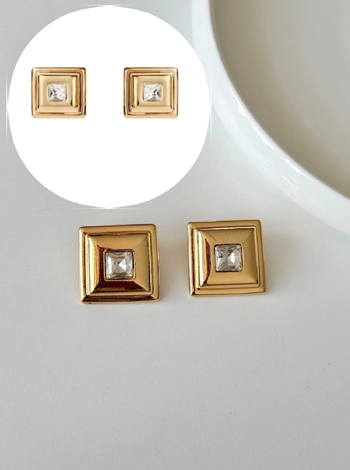 GOLD KARE TAŞLI TASARIM KÜPE