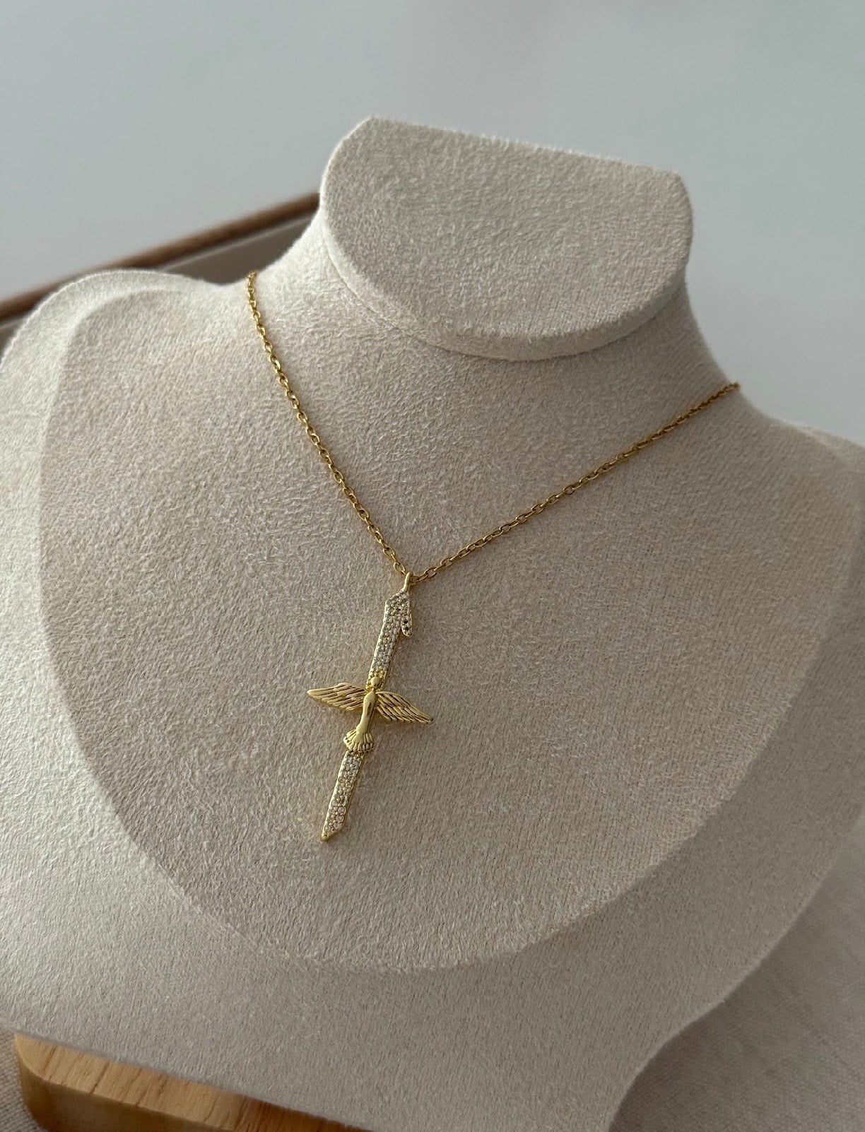 GOLD RENK TAŞLI ELİF KOLYE