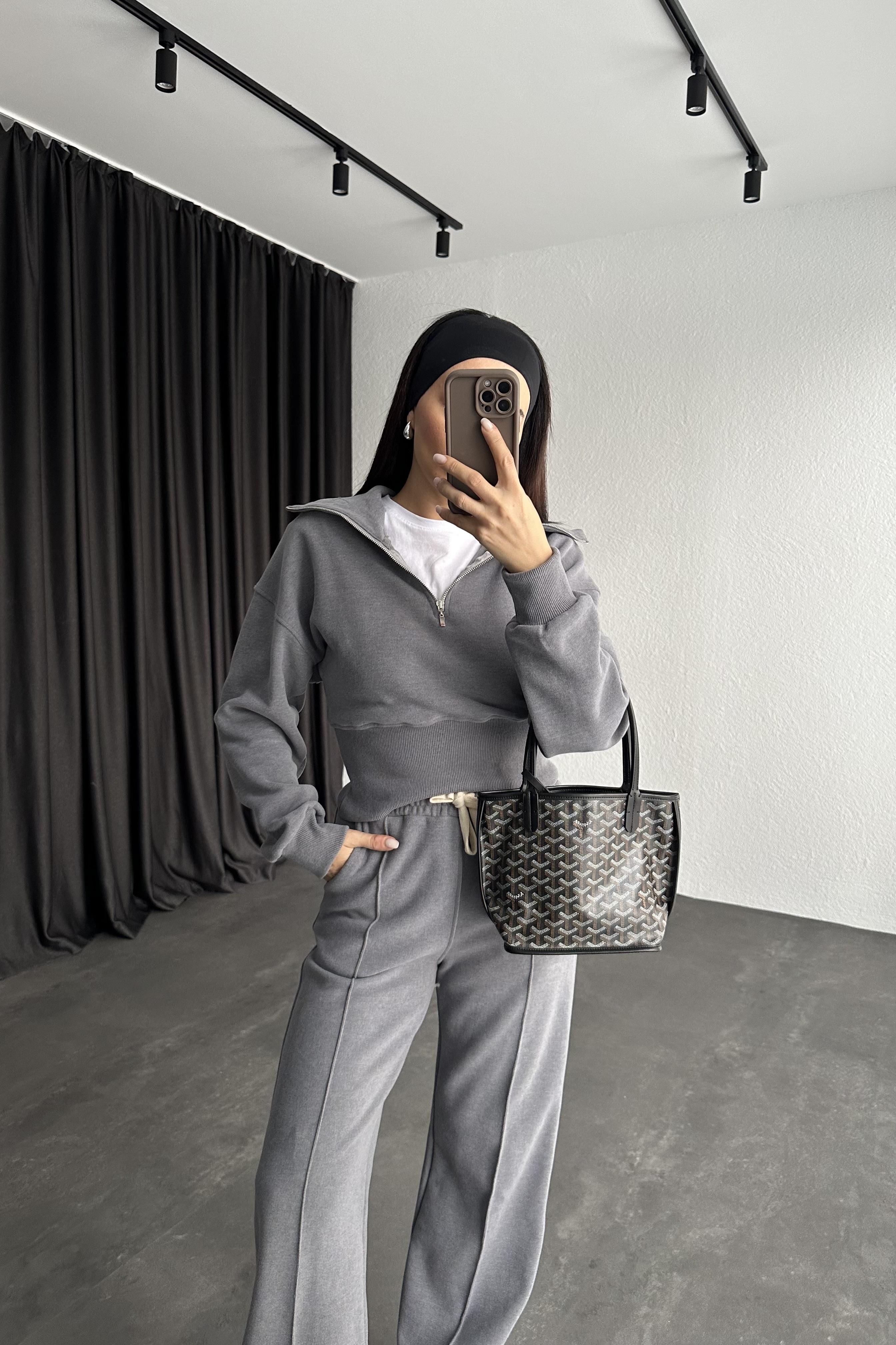 Gri Renk Üçlü Takım