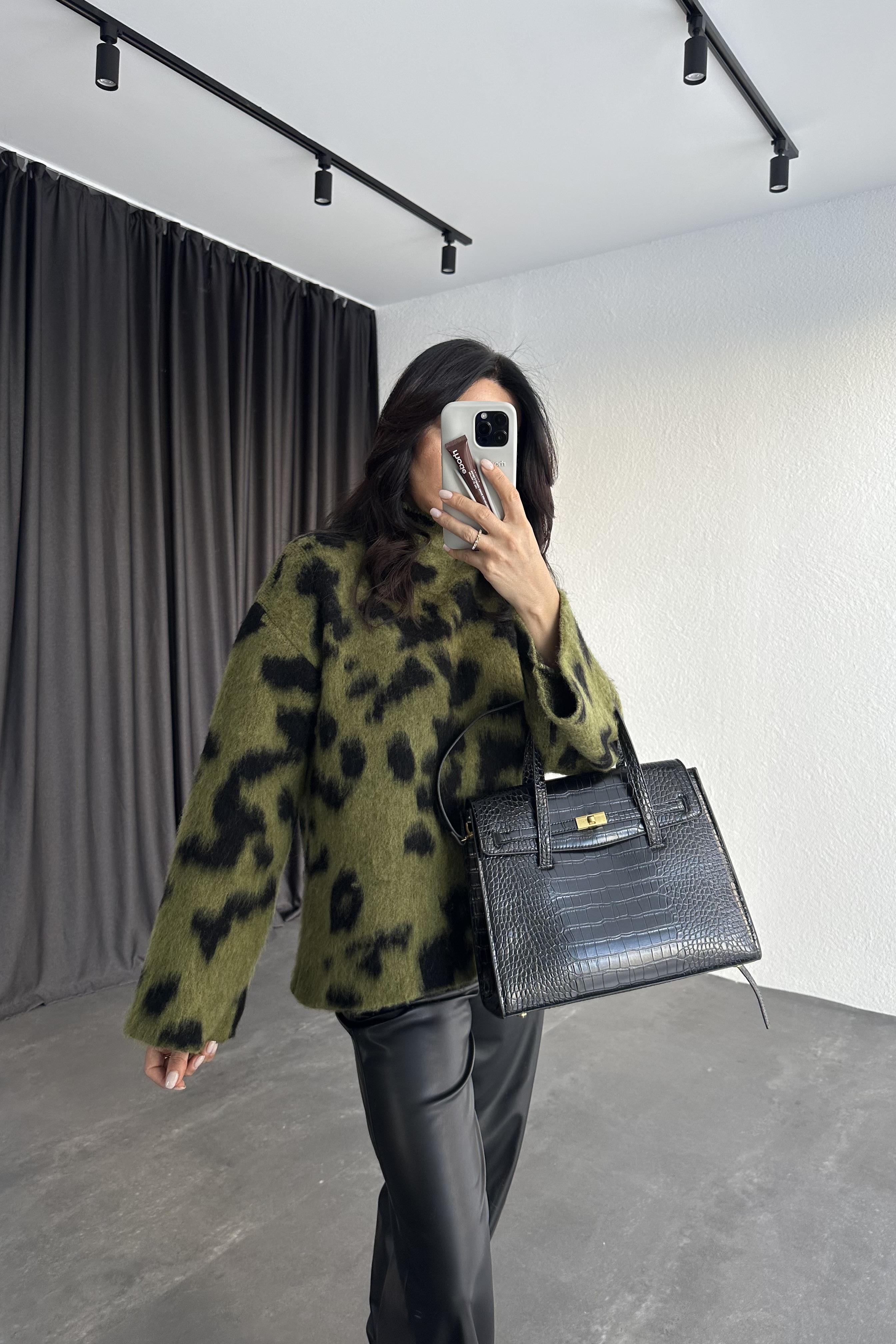 Haki Yarım Balıkçı Desenli Kazak