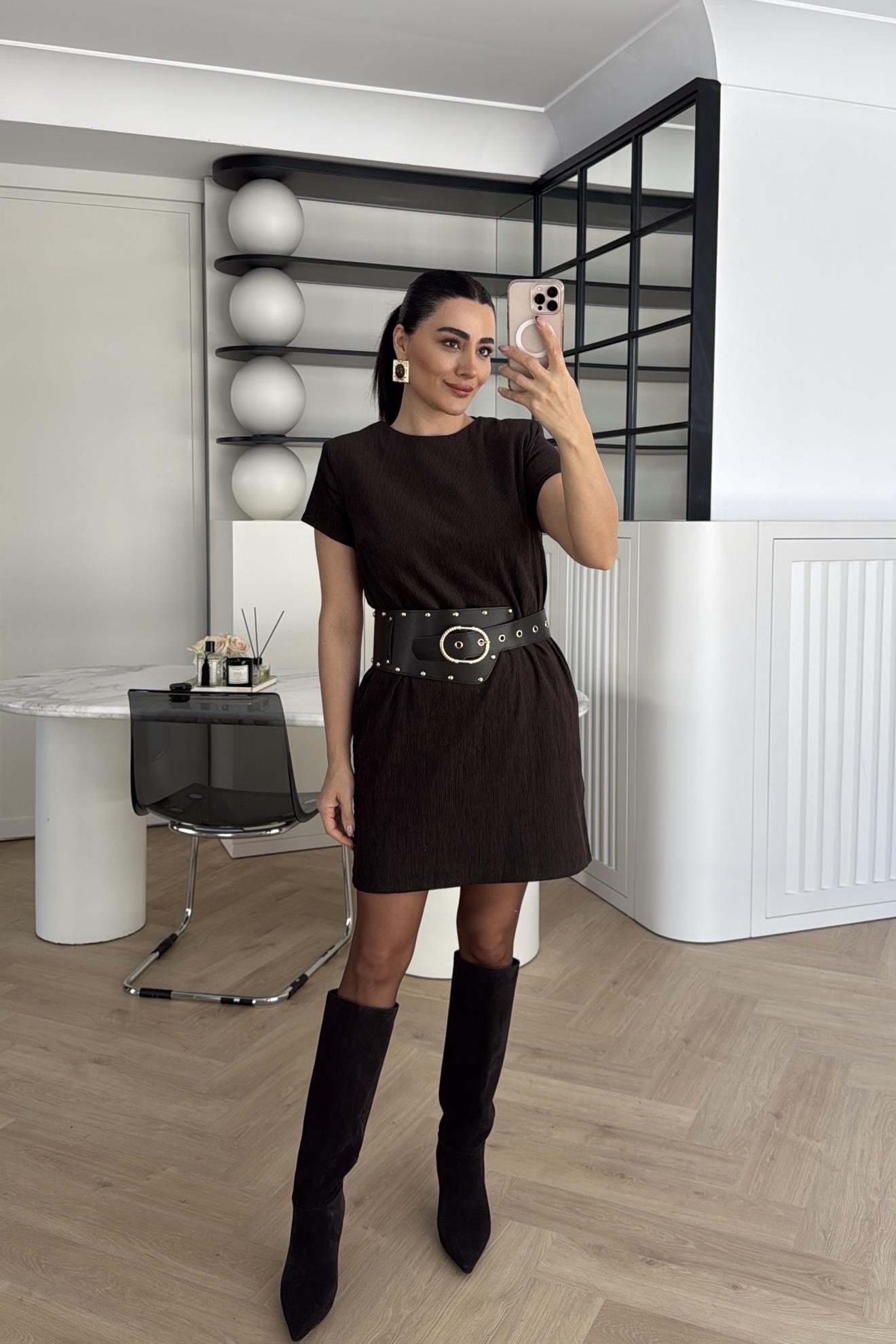 KADİFE CEPLİ KEMERLİ ELBİSE KAHVERENGİ 