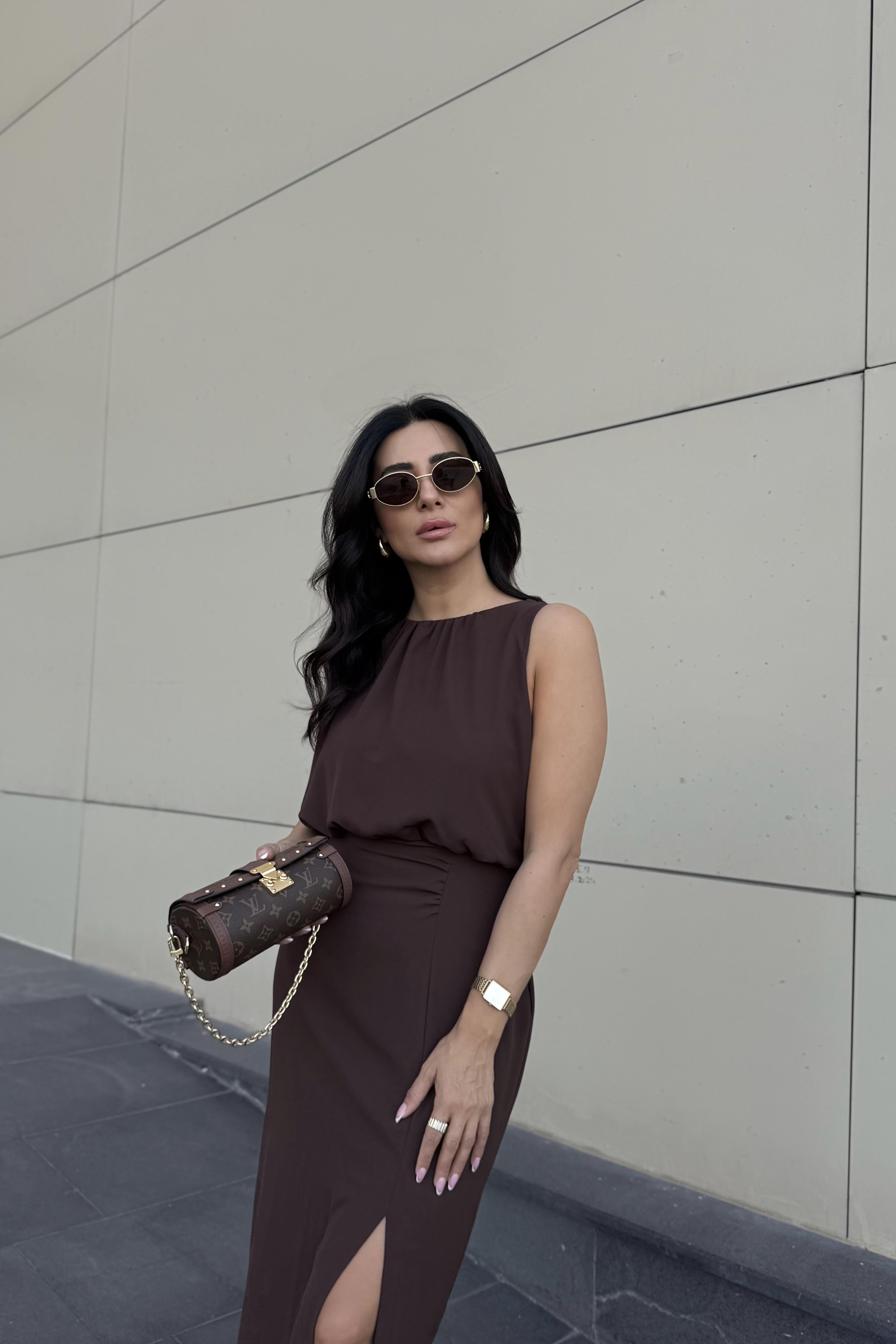 Kahve Astarlı Yırtmaçlı Elbise