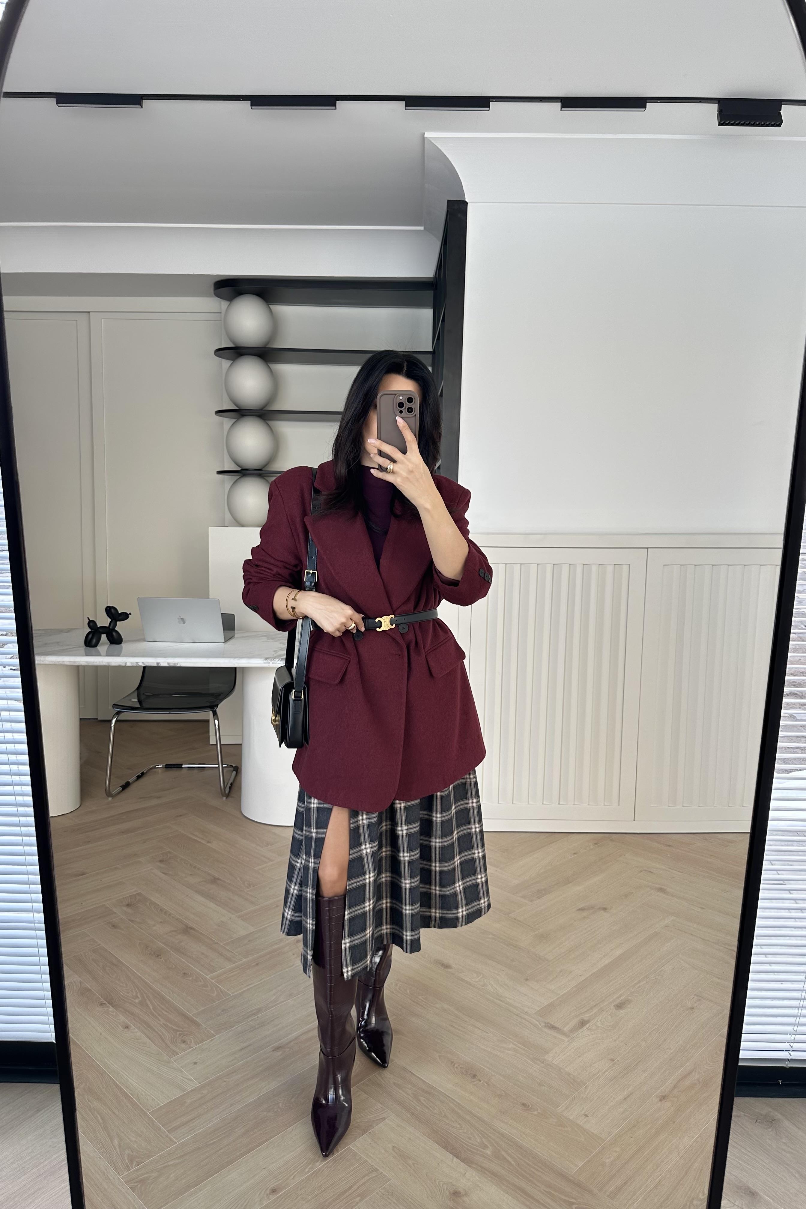 Kemerli Yırtmaçlı Ekose Etek