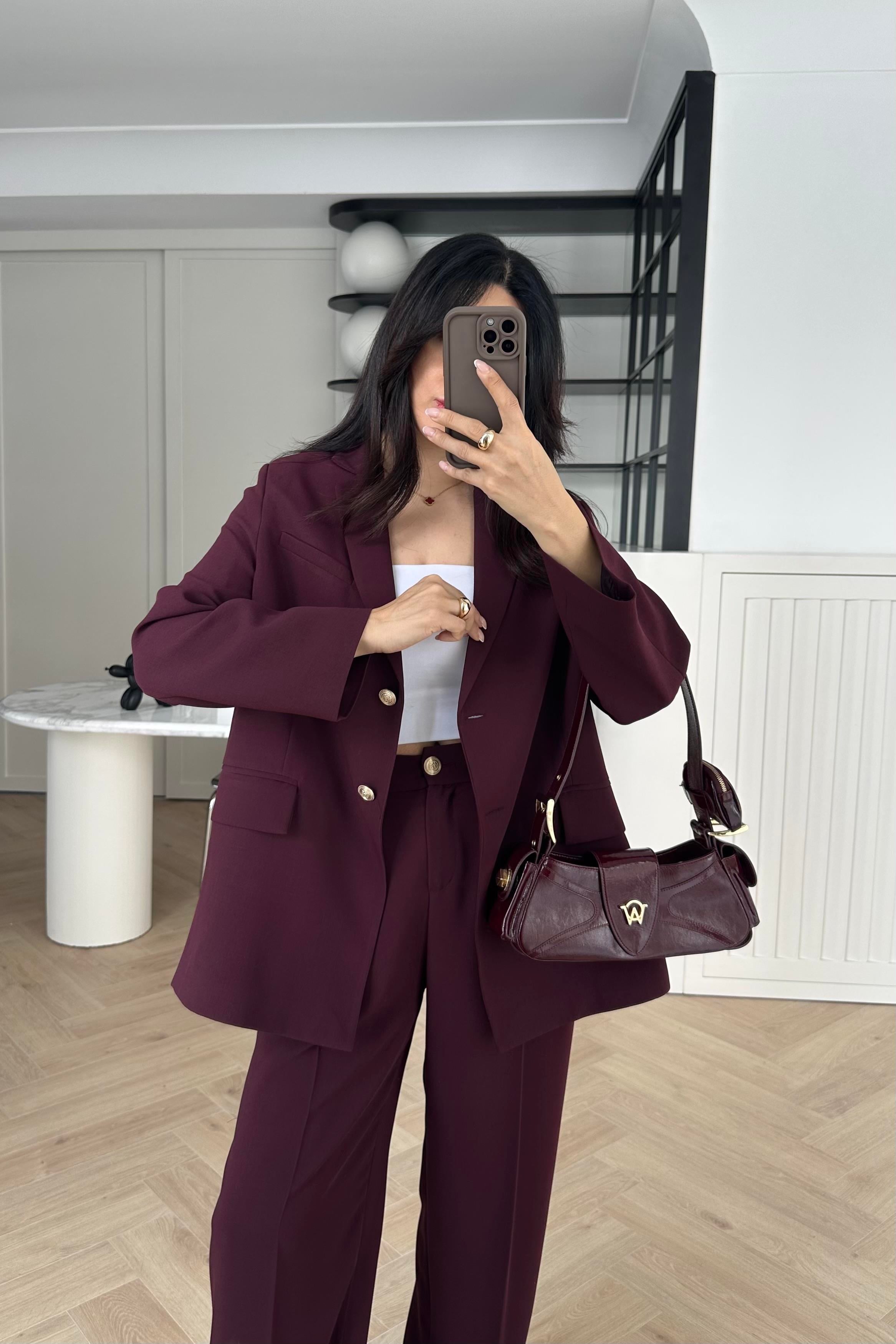 Koyu Bordo Gold Düğmeli Premium Takım