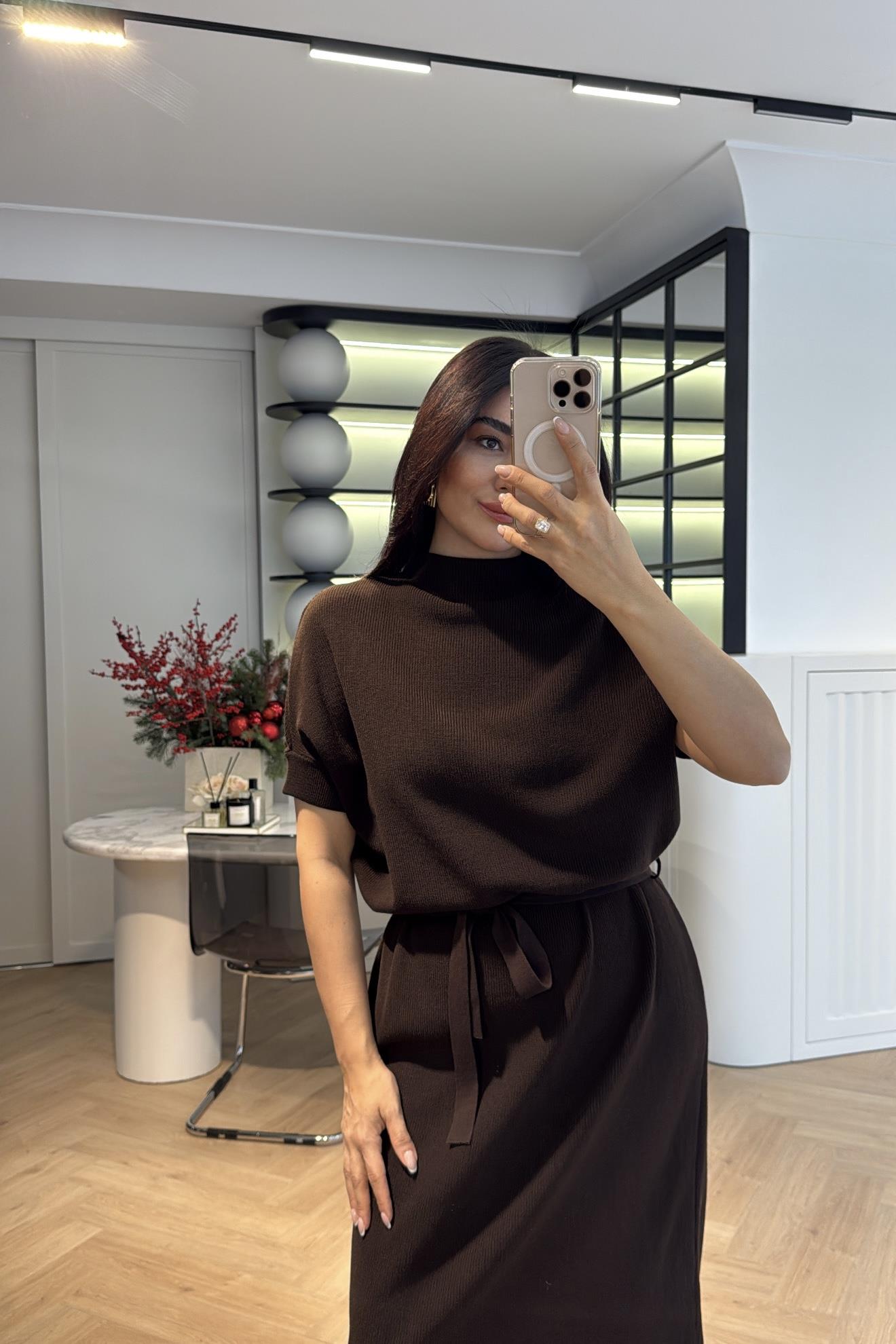 KUŞAKLI TRİKO ELBİSE KAHVE