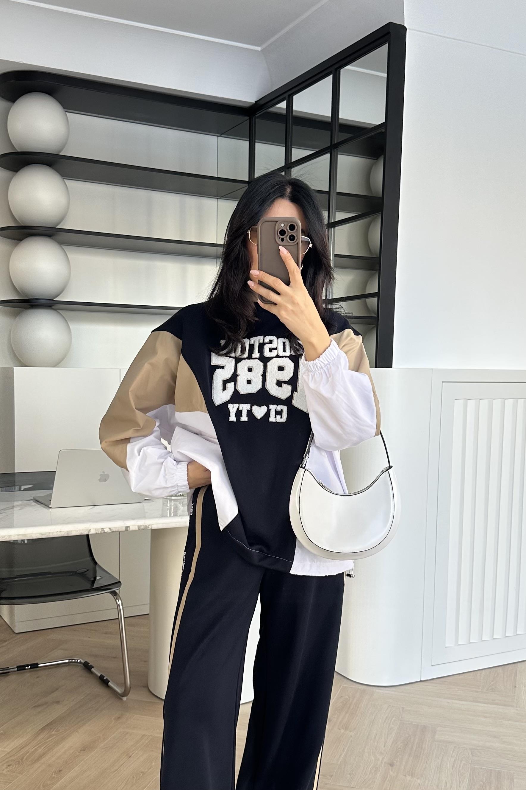 Lacivert Nakış Detaylı Sweatshirt 