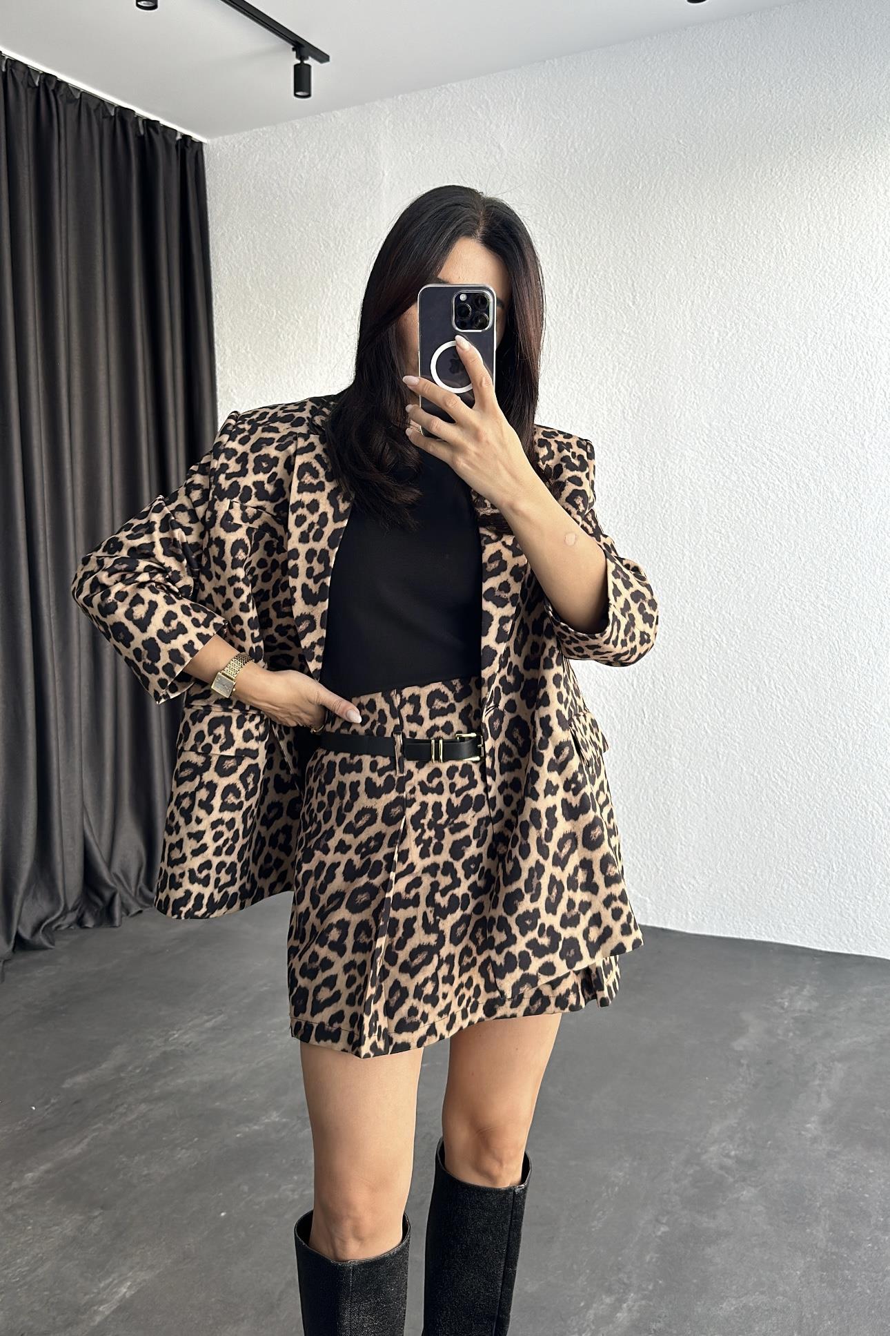 Leopar Kemer Detaylı Yan Fermuarlı Şort Etek 