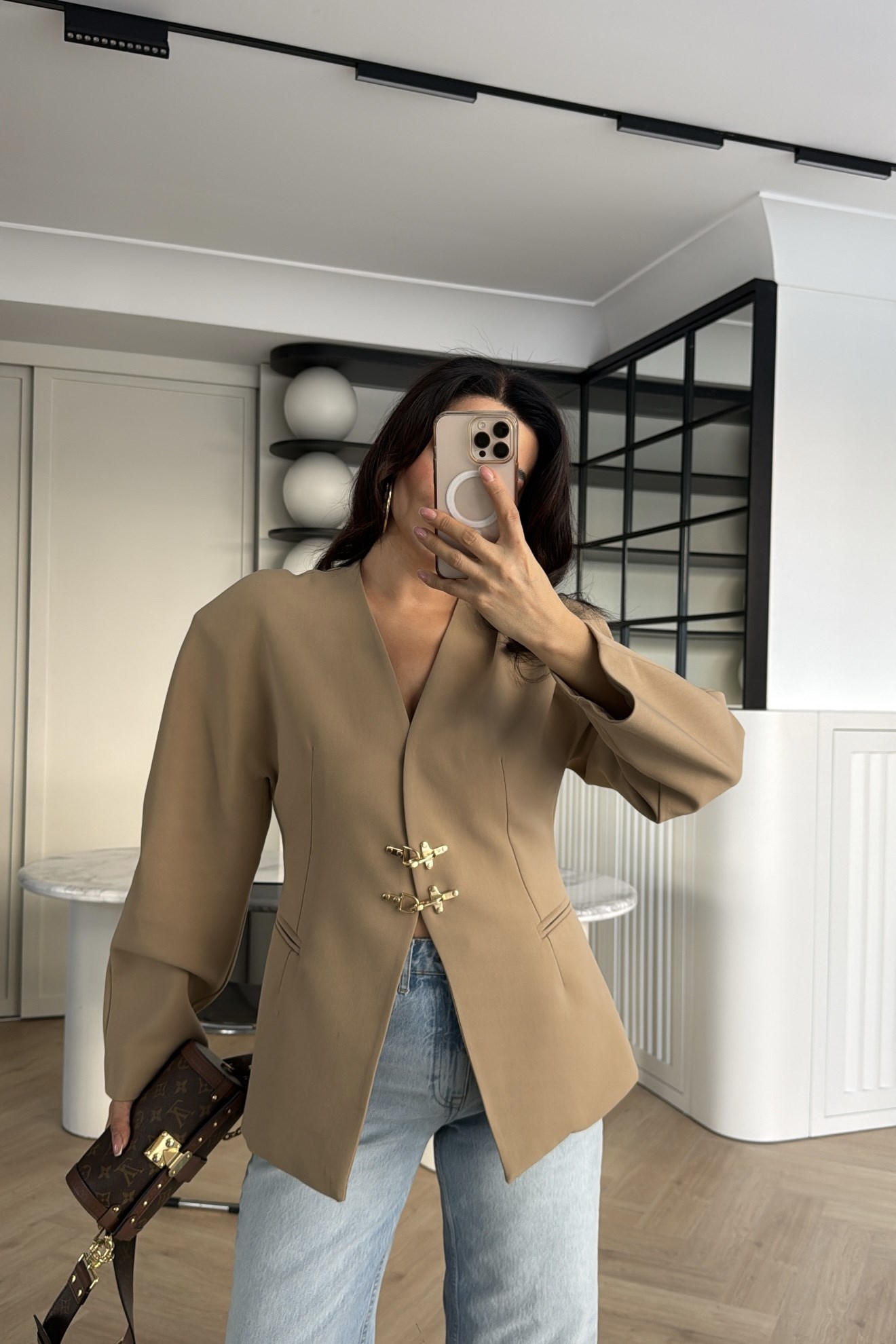 METAL TOKA BAĞLAMALI TASARIM BLAZER CAMEL 