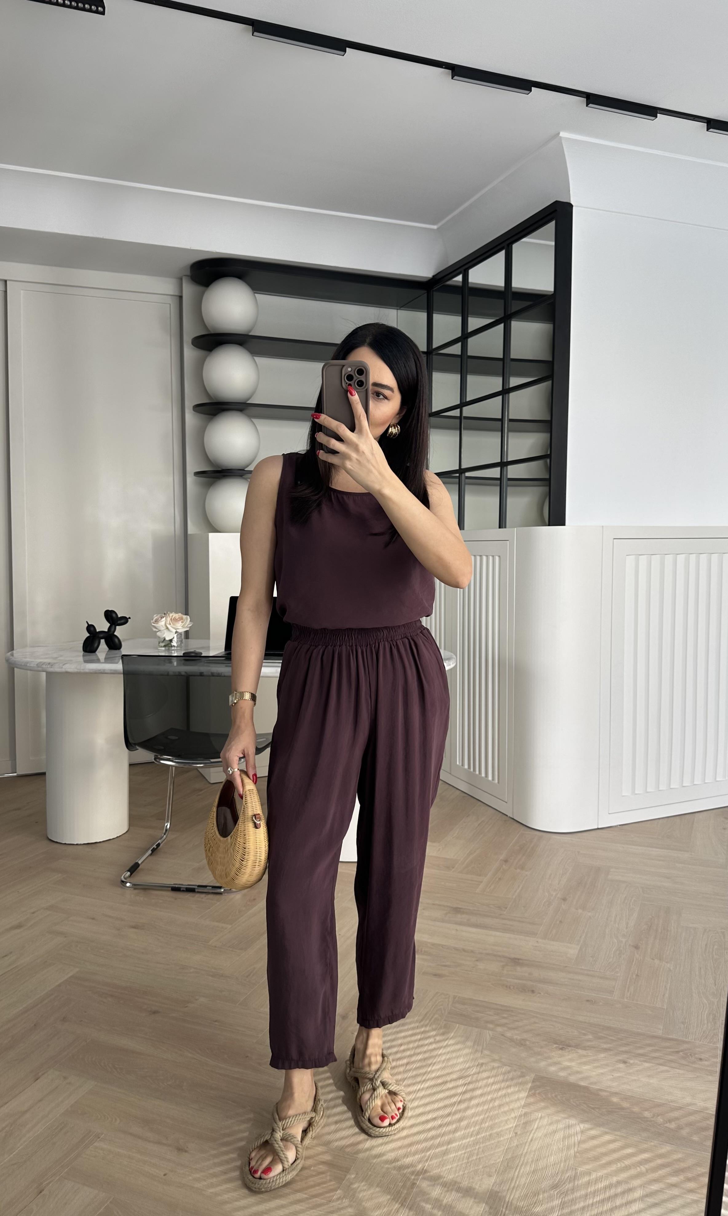 Mürdüm Tensel Kumaş Kolsuz Bluz Pantolon Takım
