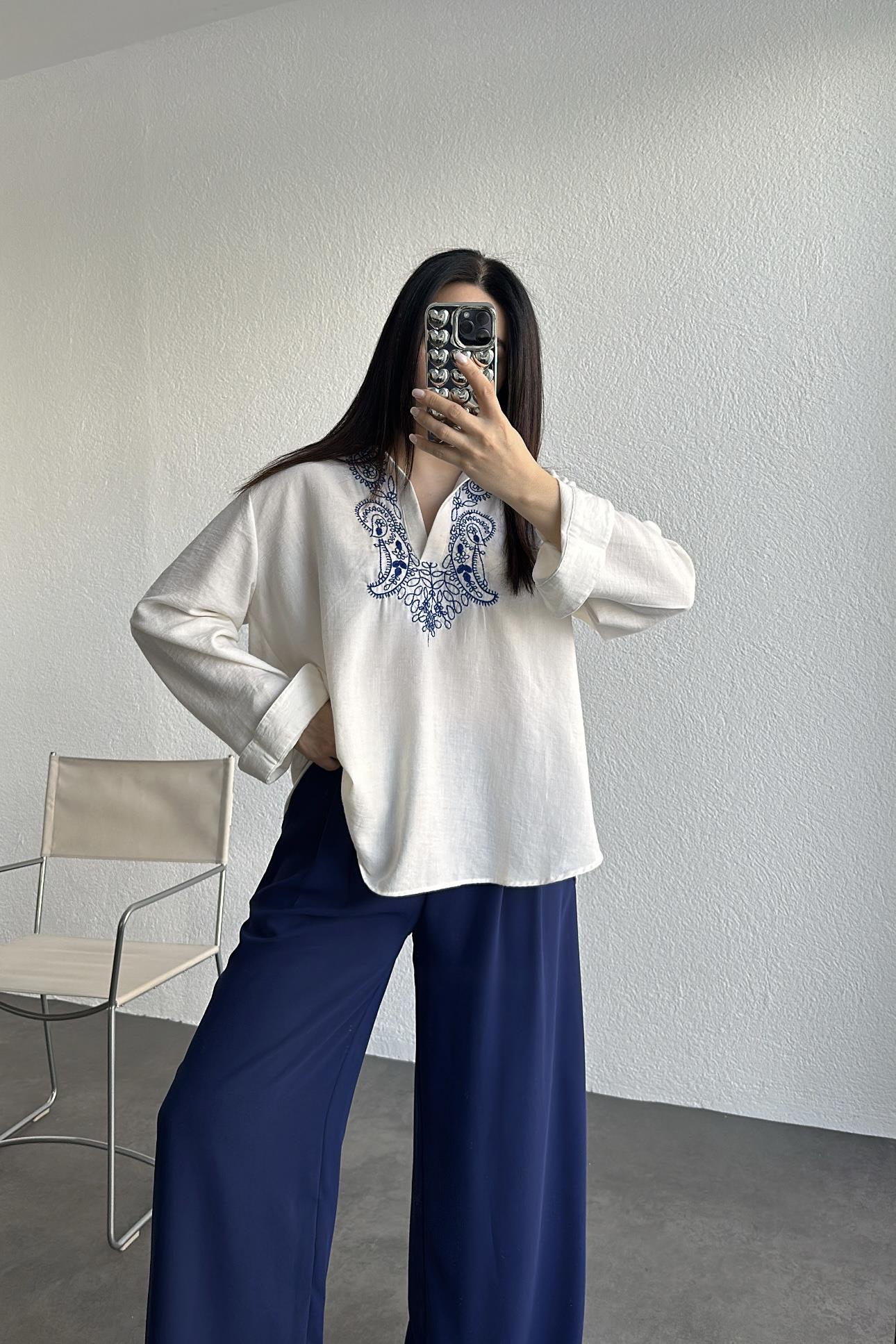 Nakışlı Pamuklu Kumaş Rahat Kalıp Gömlek 