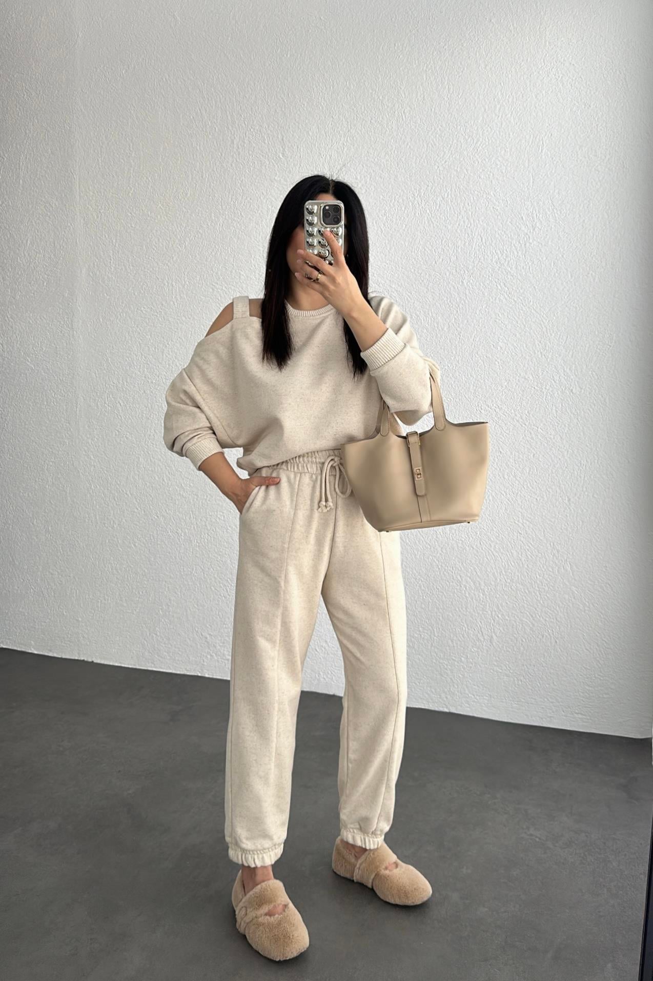 Natural Renk Omuz Dekolteli Takım