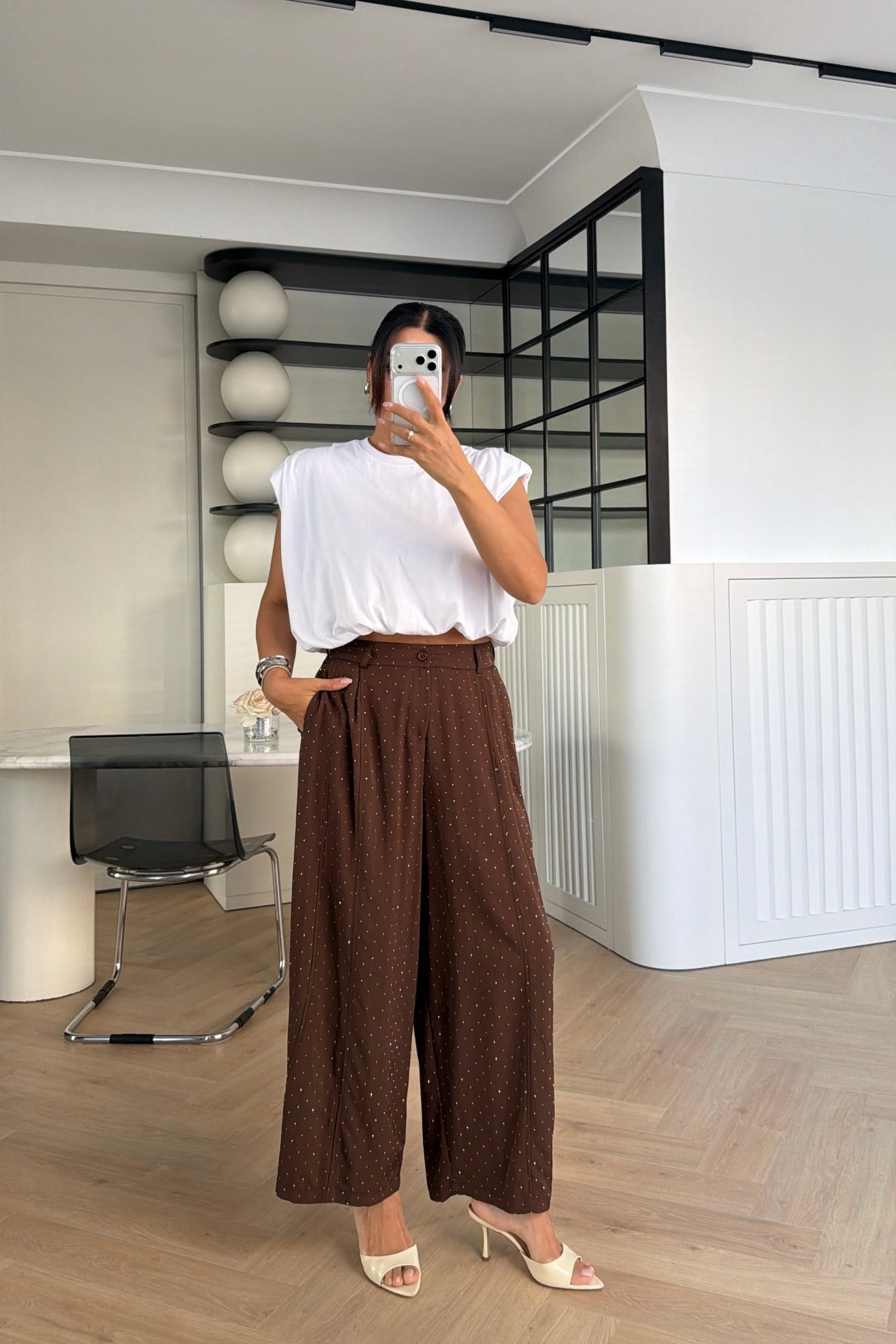 ÖNÜ PİLELİ TAŞLI PANTOLON KAHVE 