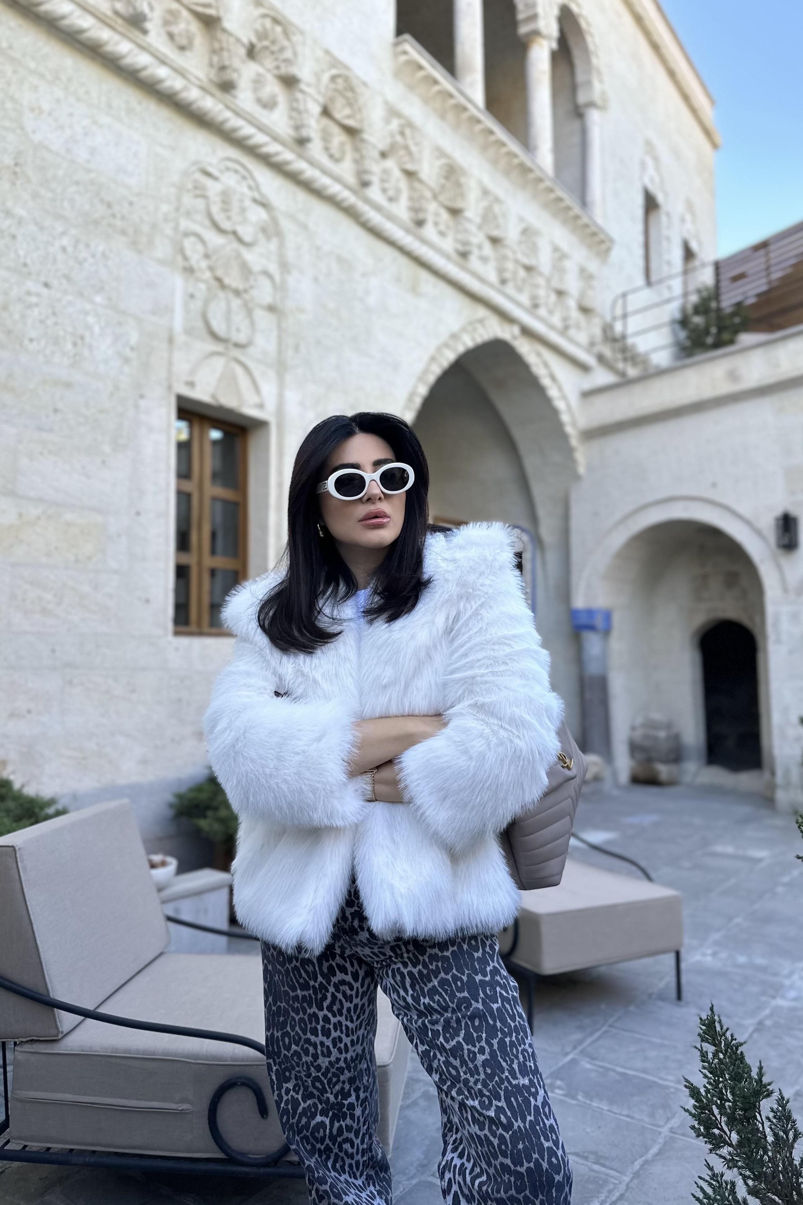 Oslo Model Ekru Renk Kürk Ceket