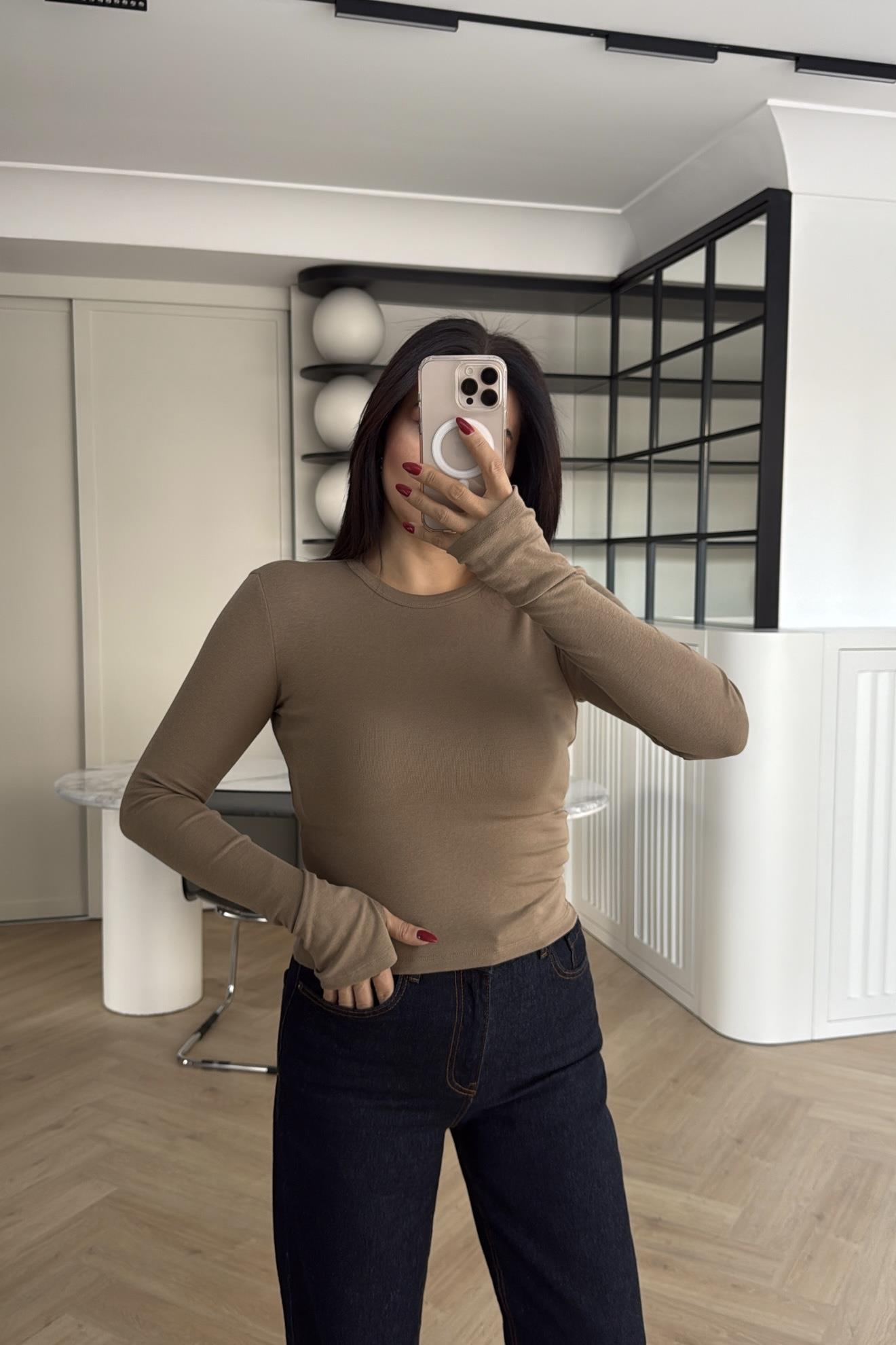 PARMAK GEÇMELİ DİLVİN BLUZ VİZON