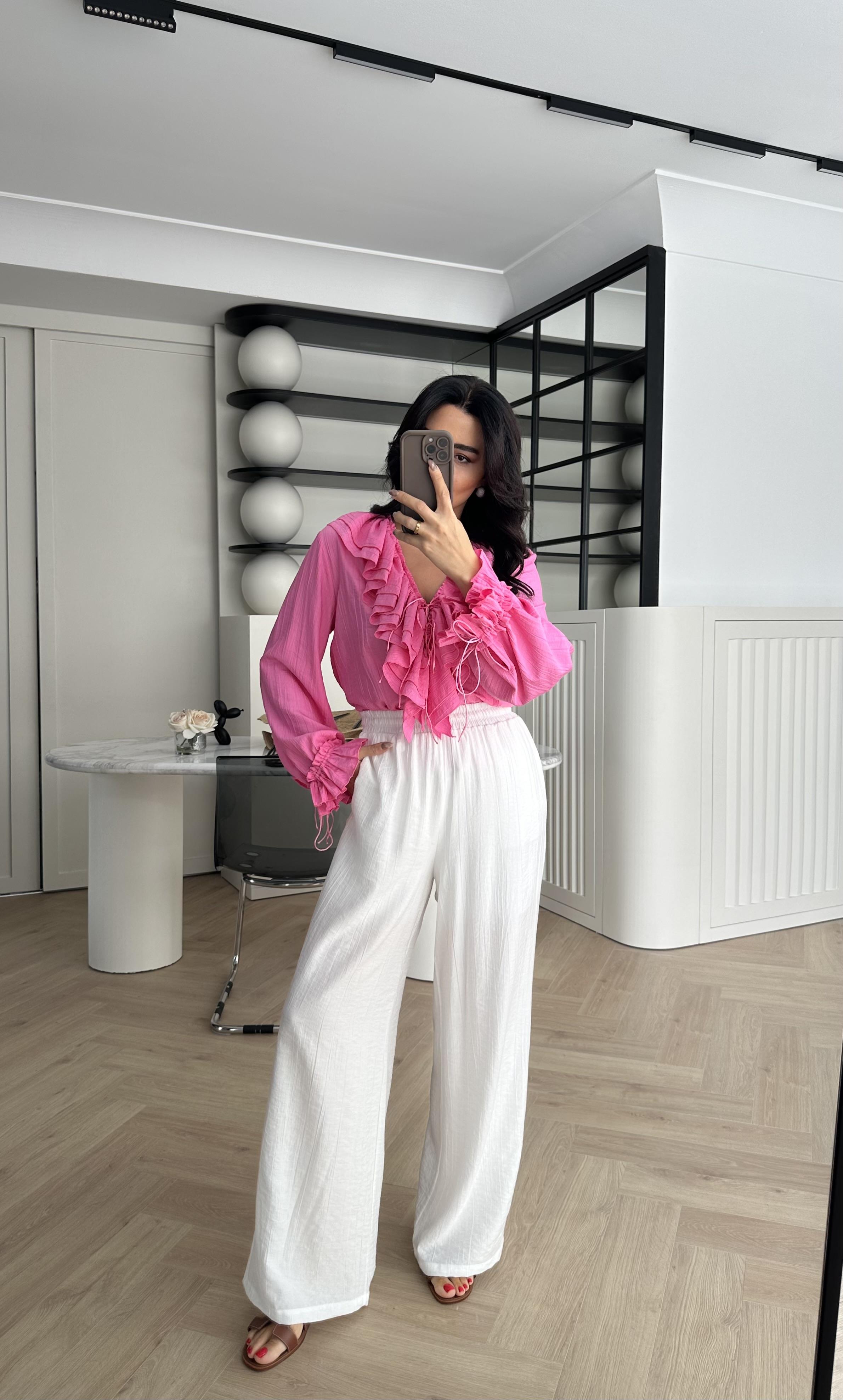 Pembe V Yaka Fırfır Detaylı Gömlek