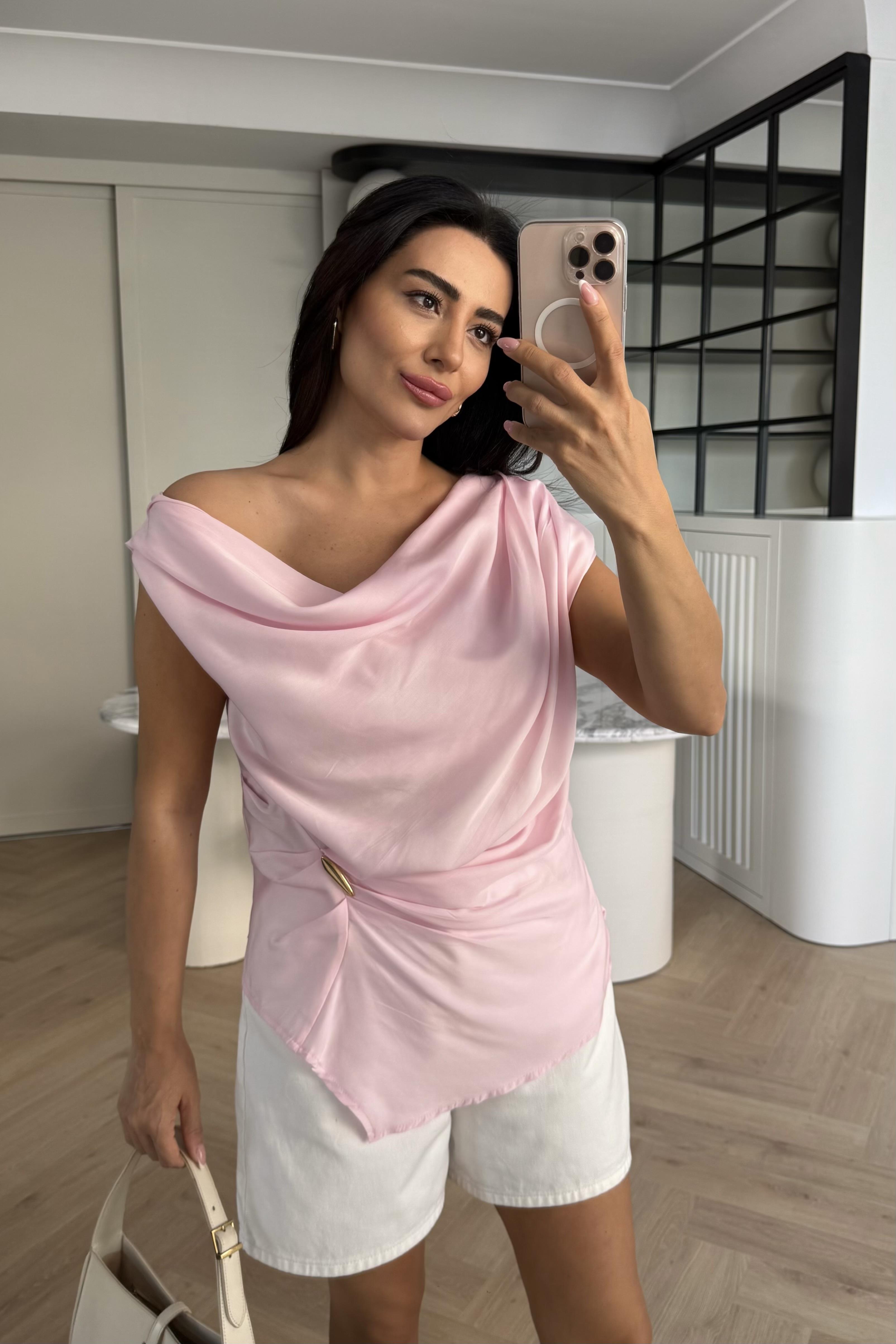 PEMBE ZR MODEL DÜŞÜK OMUZ BLUZ