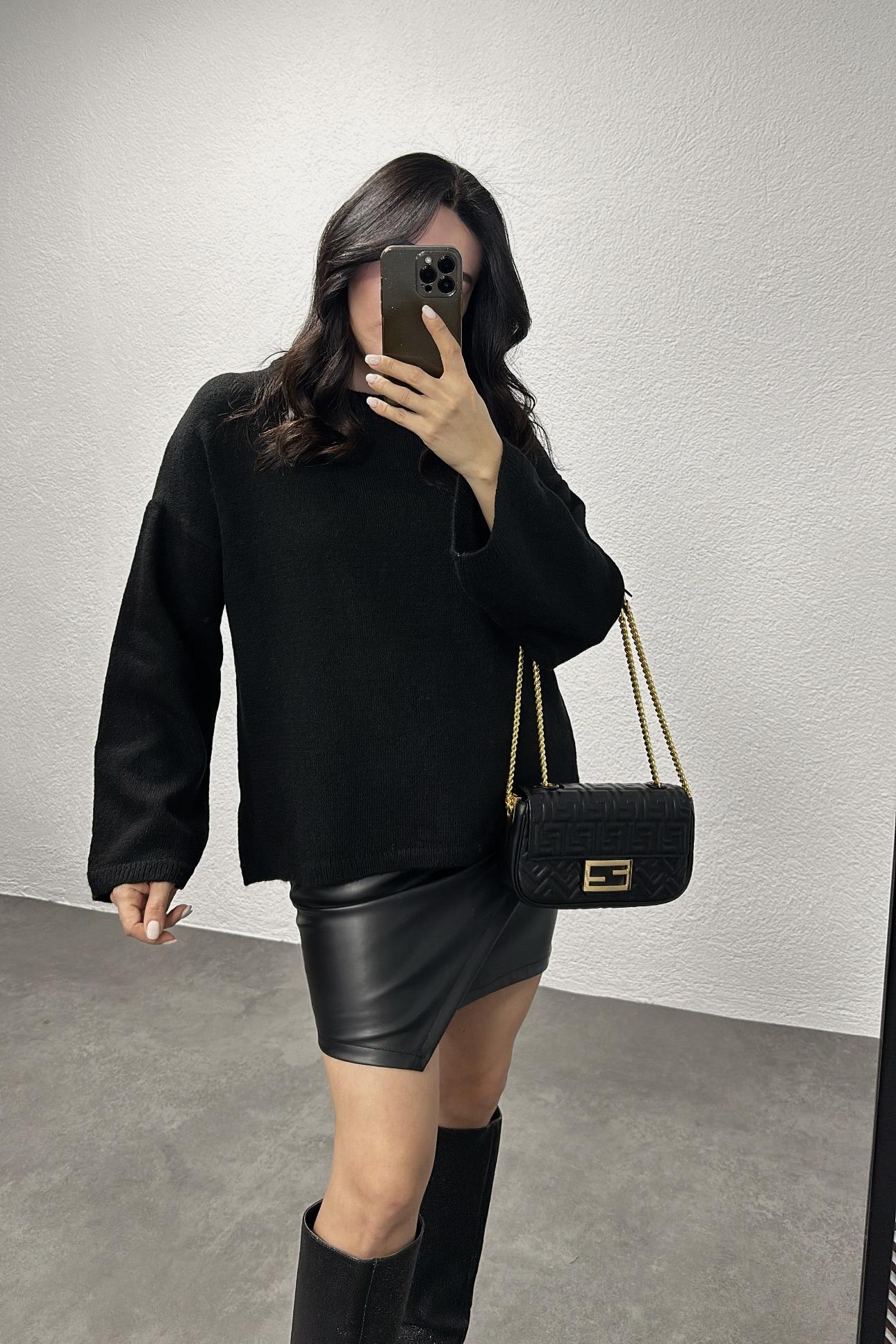 Pinterest Model Rahat Kalıp Triko Siyah