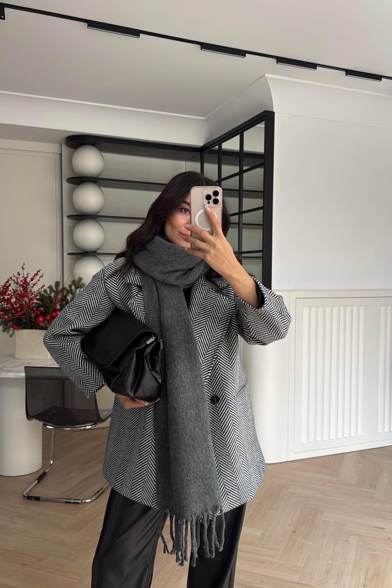 ŞARDONLU PÜSKÜLLÜ UZUN ŞAL GRİ