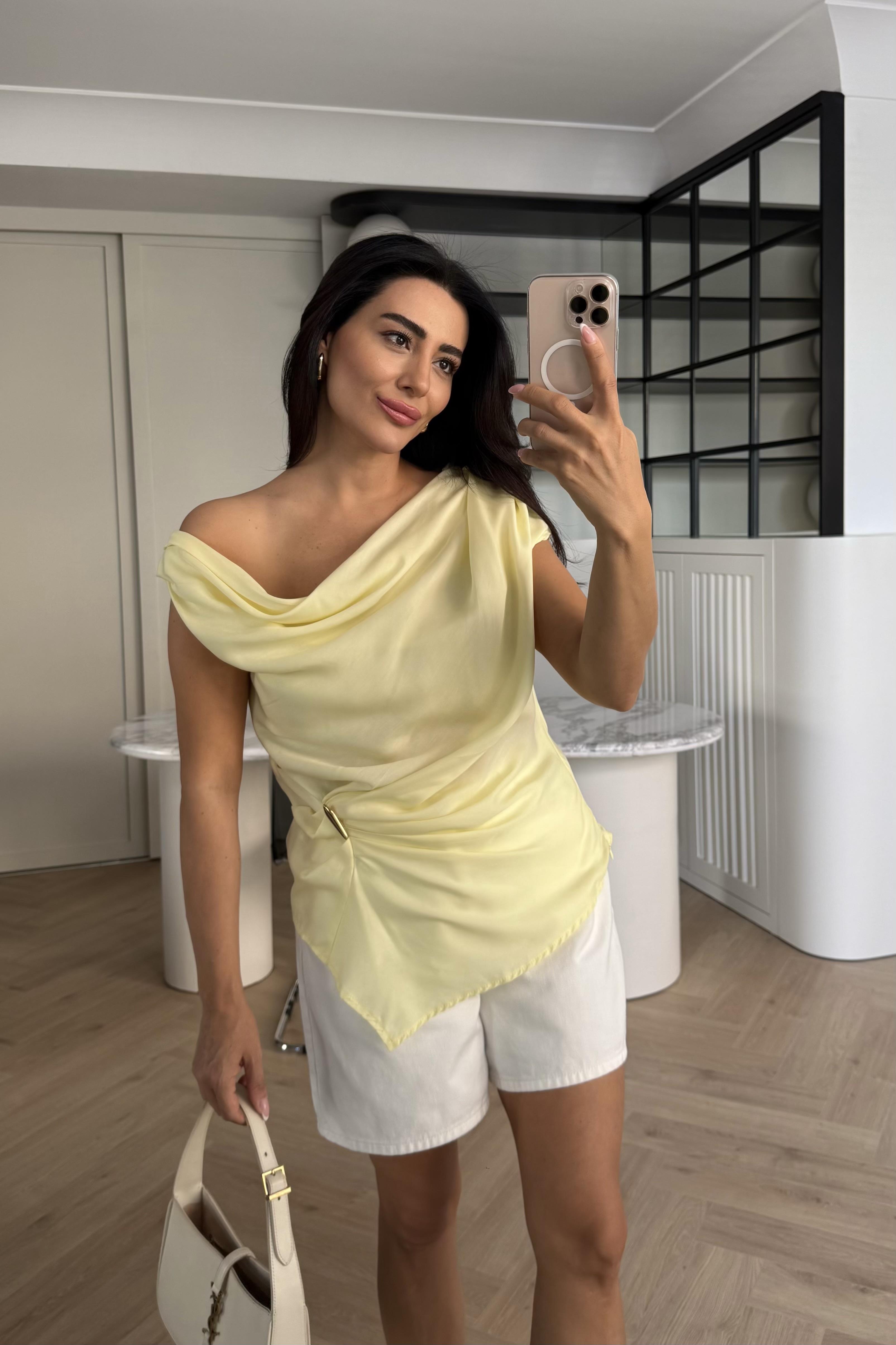 SARI ZR MODEL DÜŞÜK OMUZ BLUZ