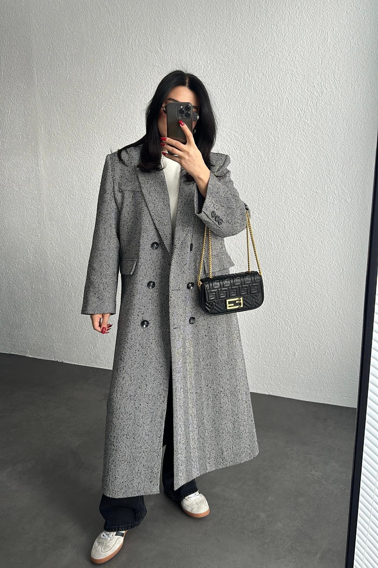 Siyah Astarlı Balıksırtı Kaban 