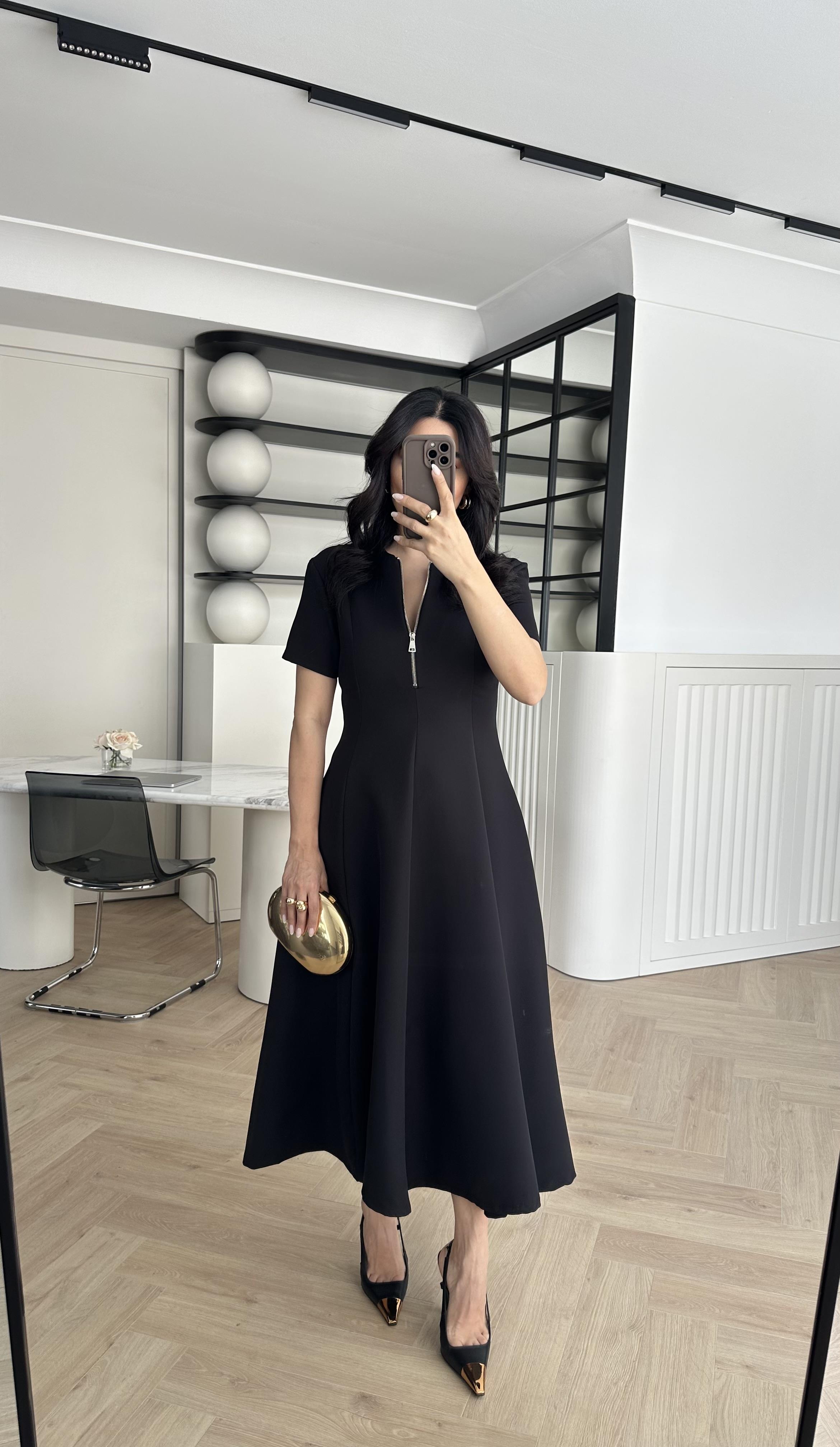 Siyah Fermuarlı Cepli Uzun Elbise