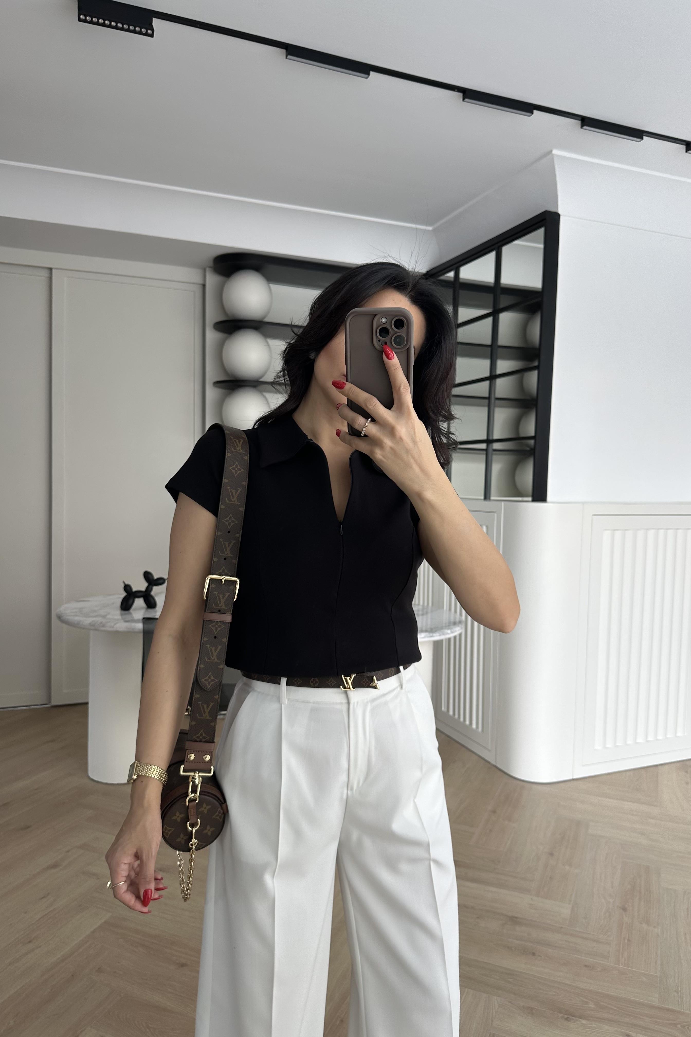 Siyah Fermuarlı Polo Yaka Tişört 