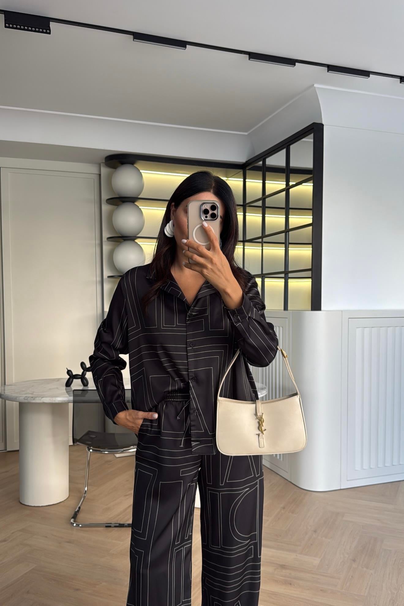 SİYAH GEOMETRİK DESENLİ GÖMLEK PANTOLON TAKIM