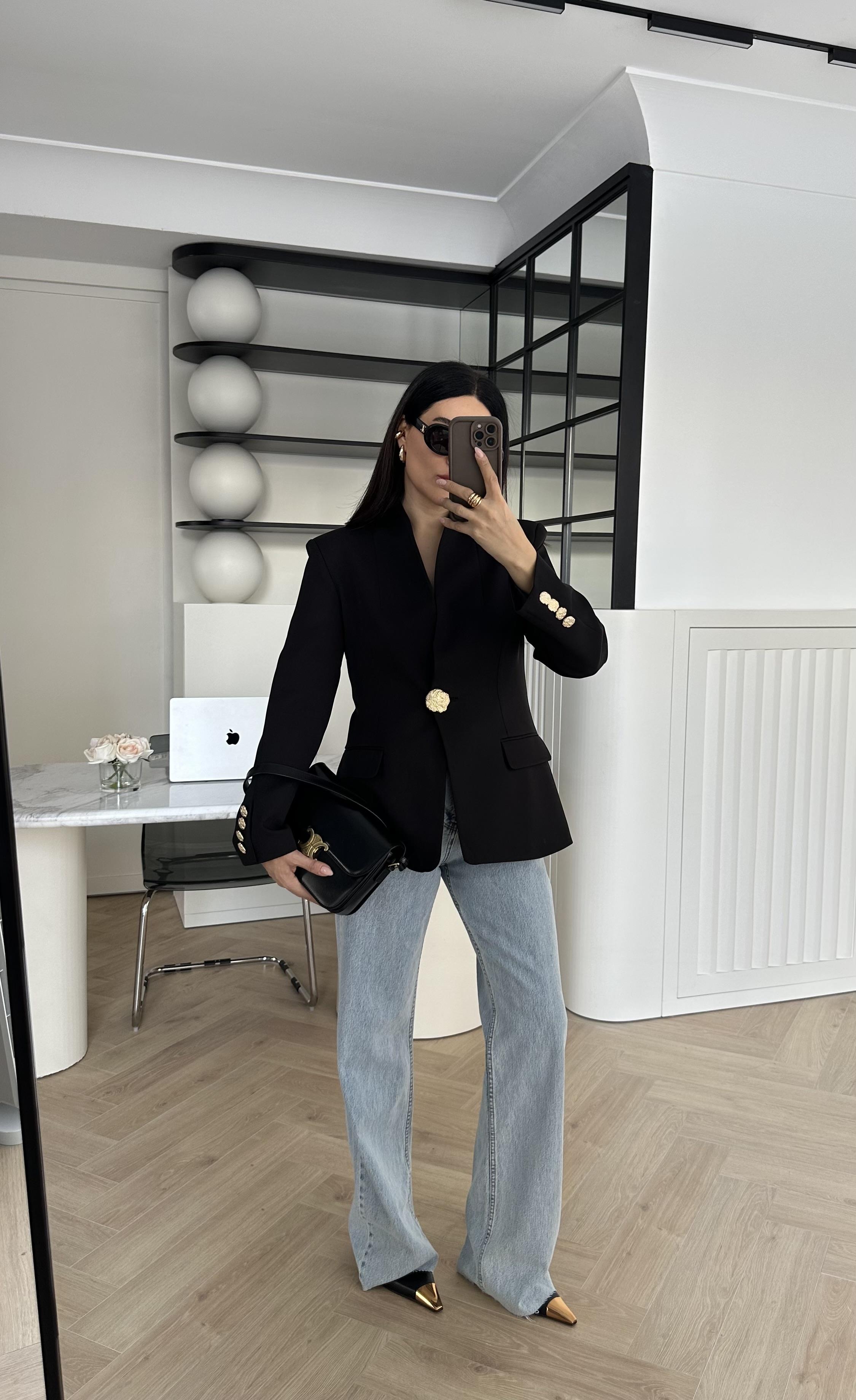 Siyah Gold Düğmeli Hakim Yaka Blazer Ceket 