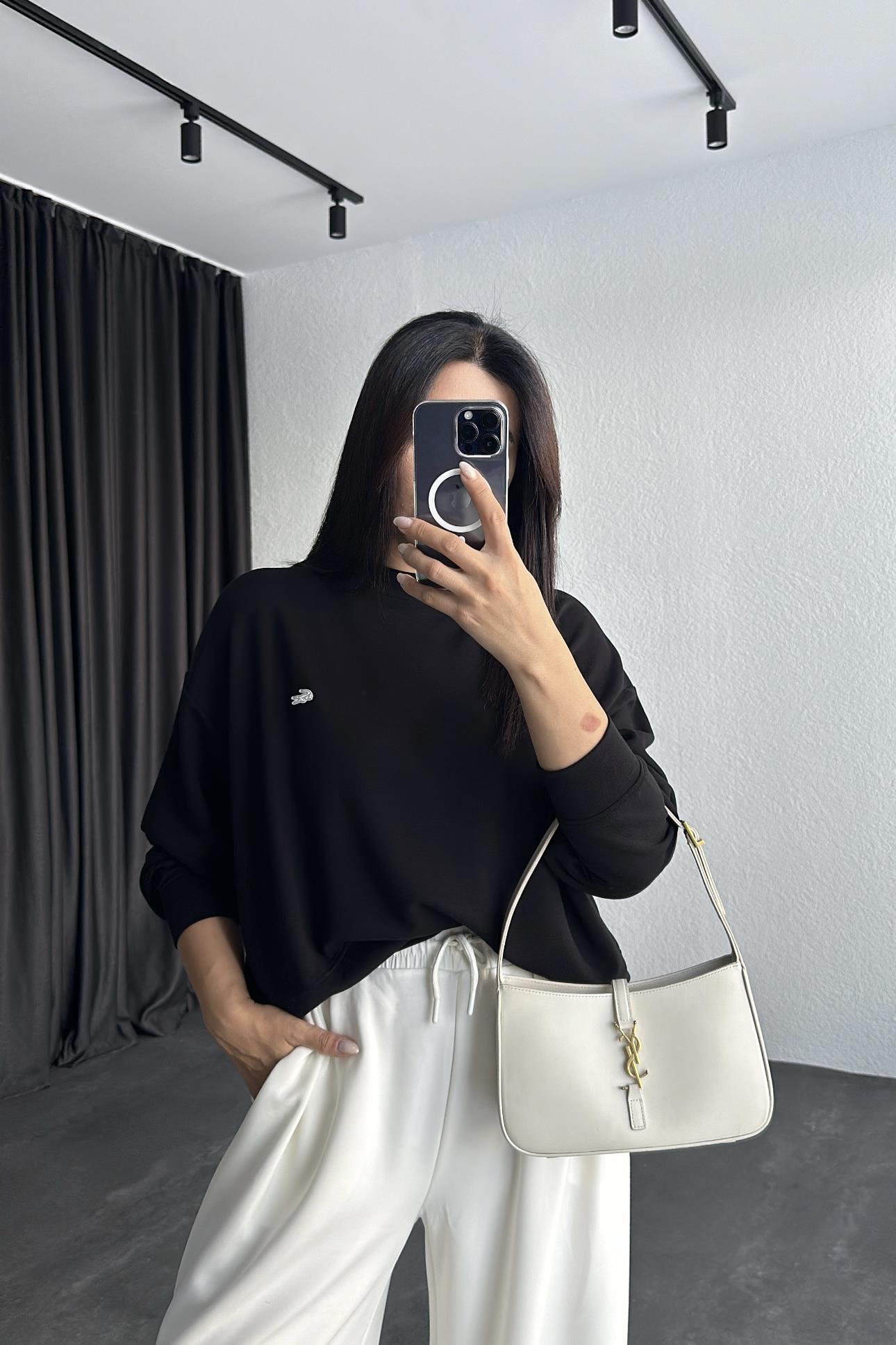 Siyah Renk Modal Kumaş Logolu Sweatshirt 