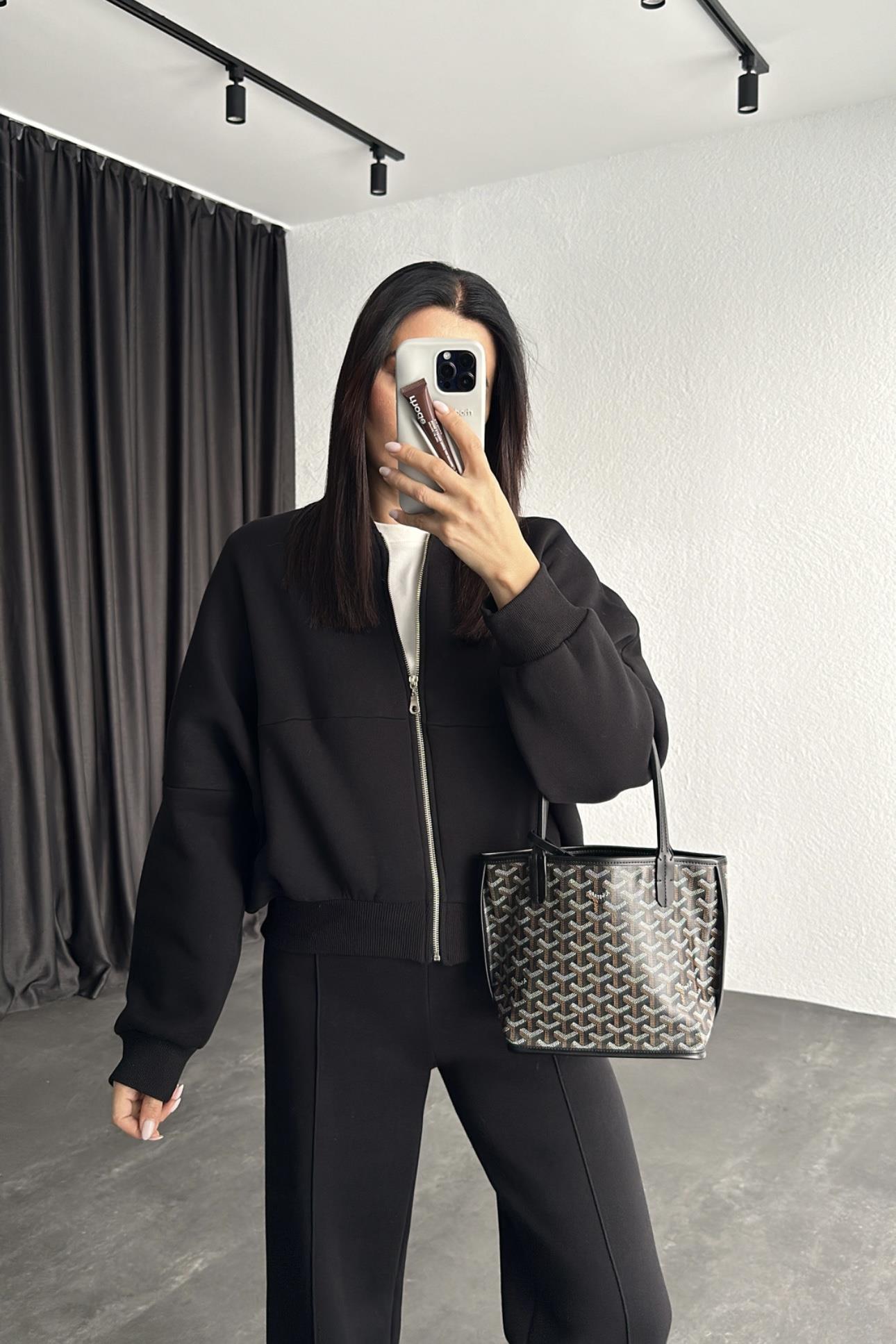 Siyah Renk Şardonlu Zr Model Eşofman Takımı