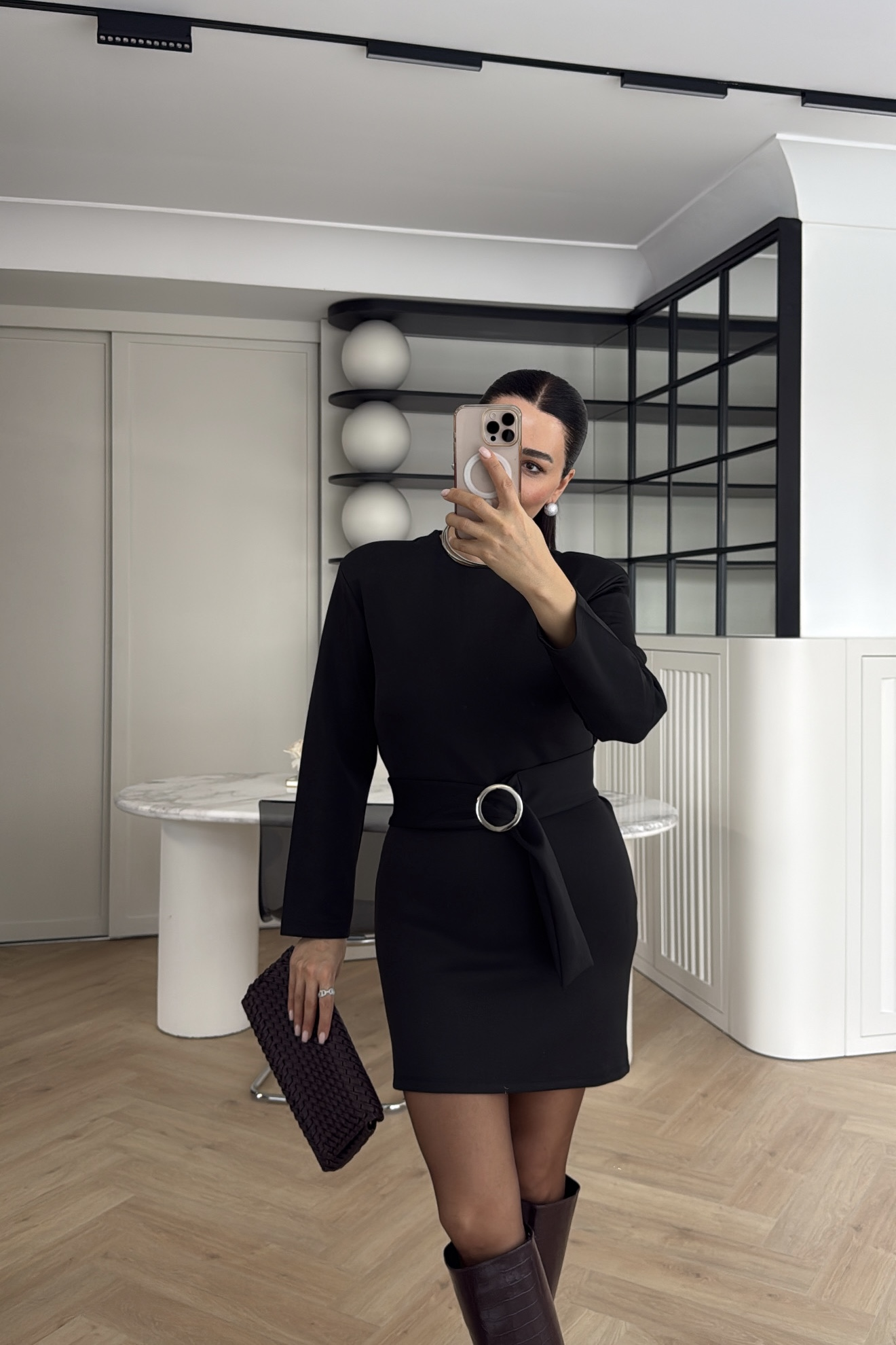 SUCUBA KUMAŞ VATKALI ELBİSE SİYAH