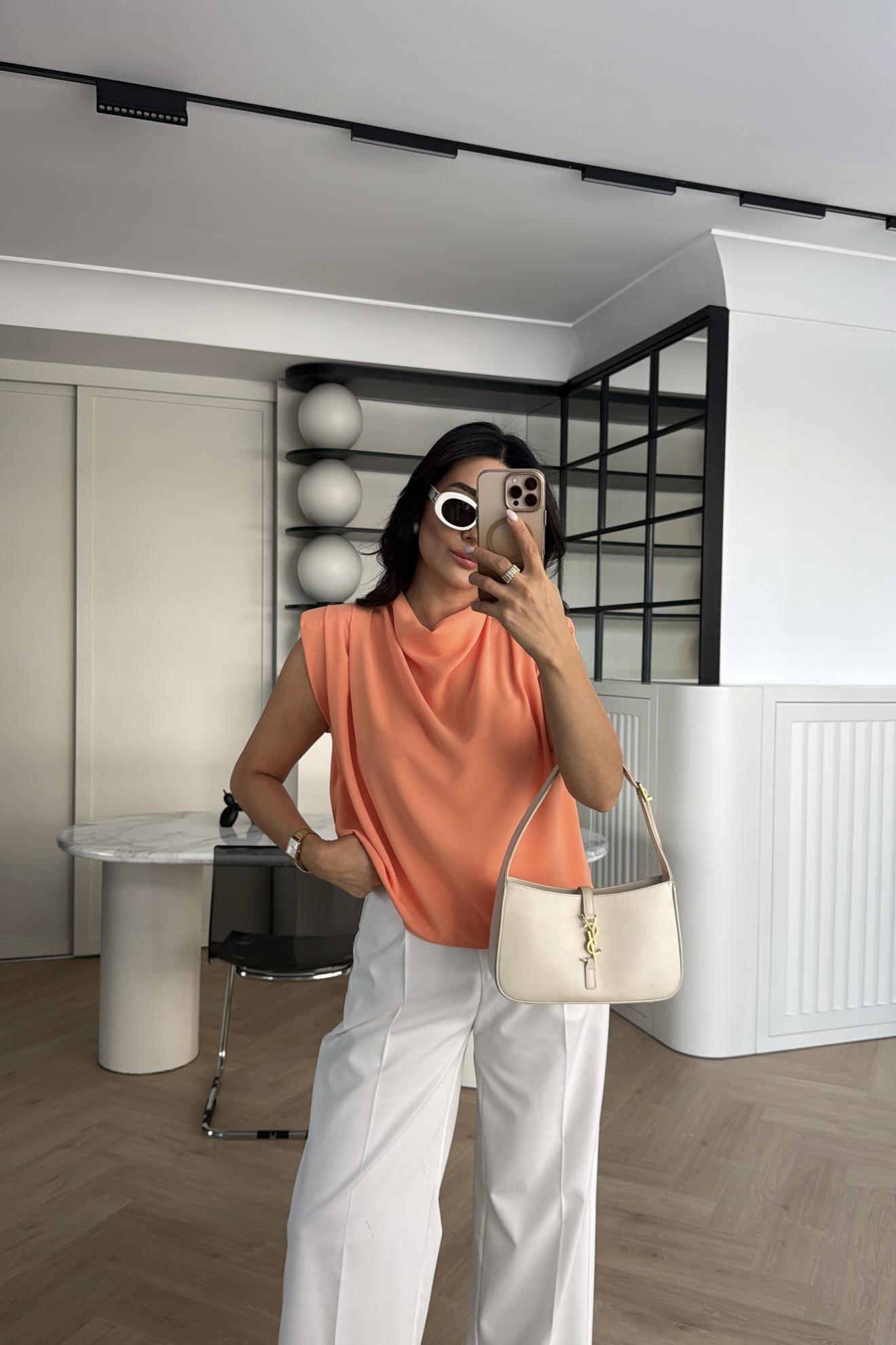 TURUNCU VATKALI KREP KUMAŞ TASARIM BLUZ