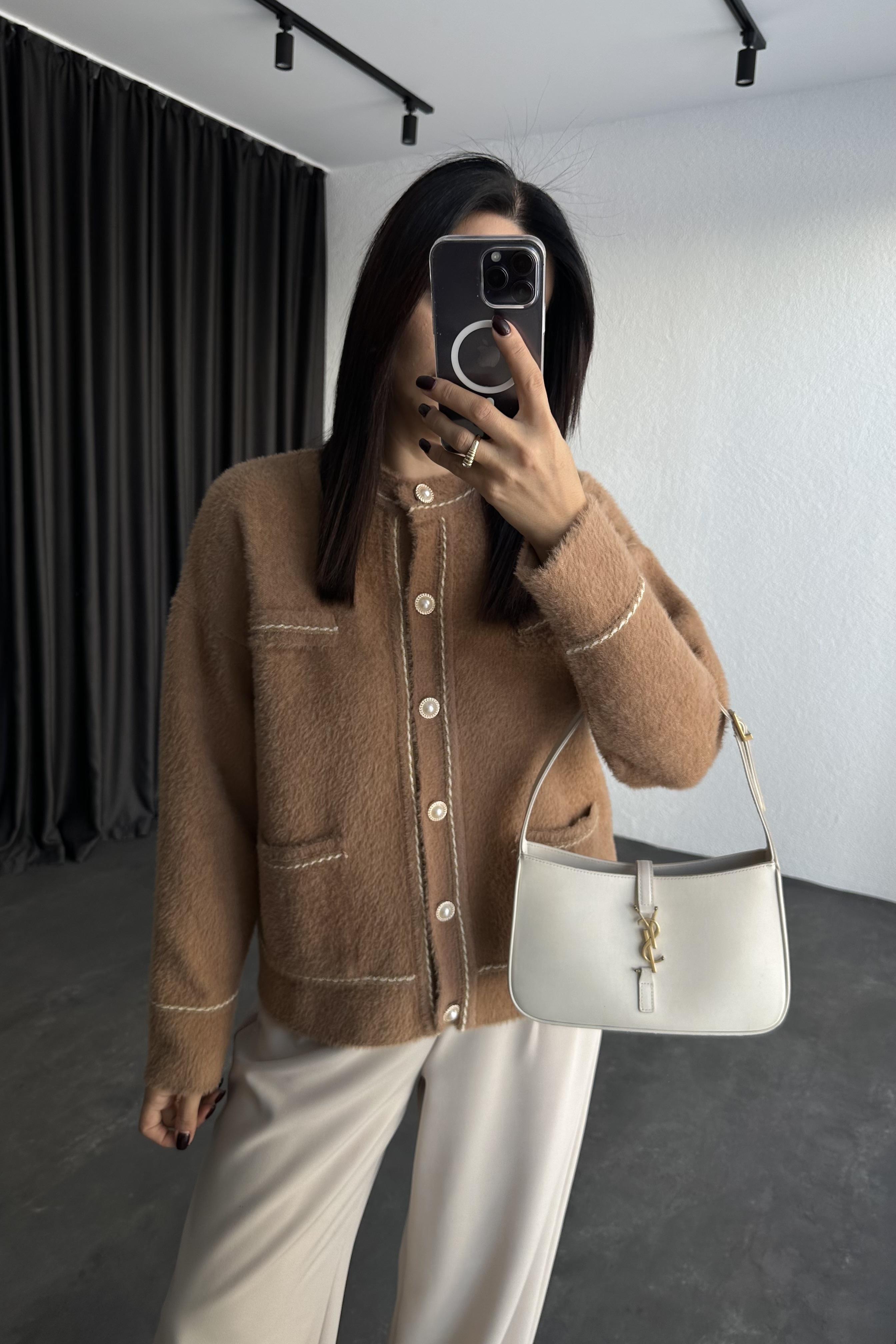 Vizon İnci Düğmeli Özel Sakallı Dokulu Hırka