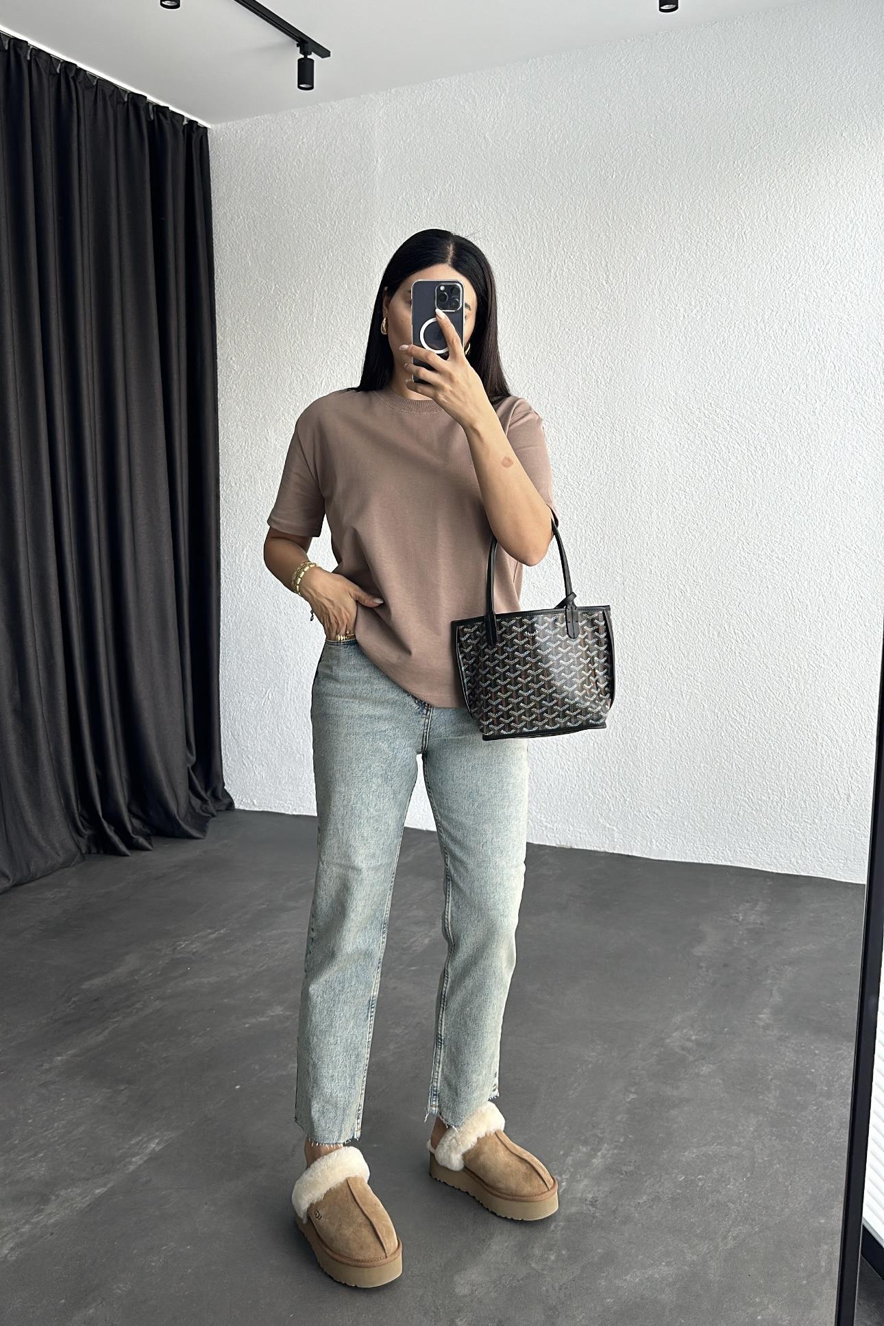 Vizon Renk Dekoratif Yaka Dilvin Marka Basic 