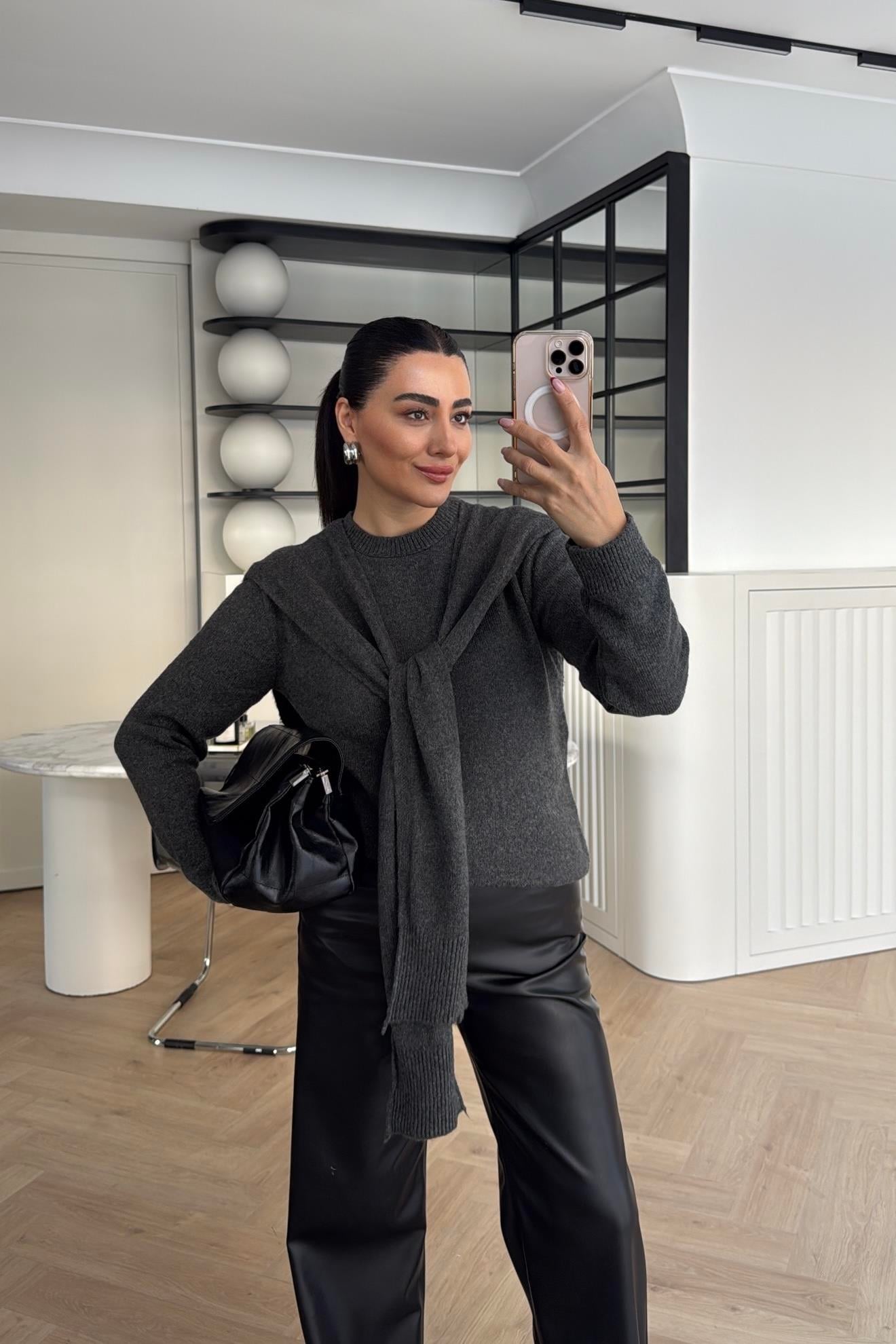 YAKASI ATKI DETAYLI KAZAK ANTRASİT