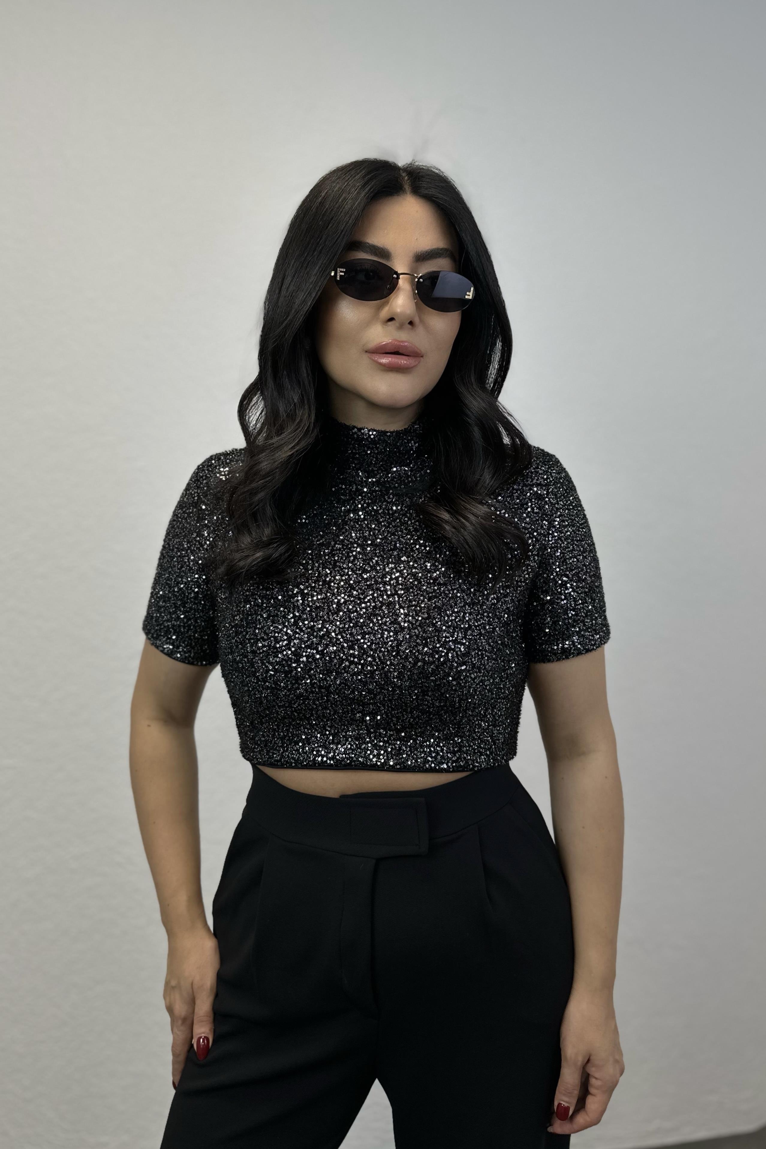 Yarım Balıkçı Yaka İçi Astarlı Siyah Simli Crop 