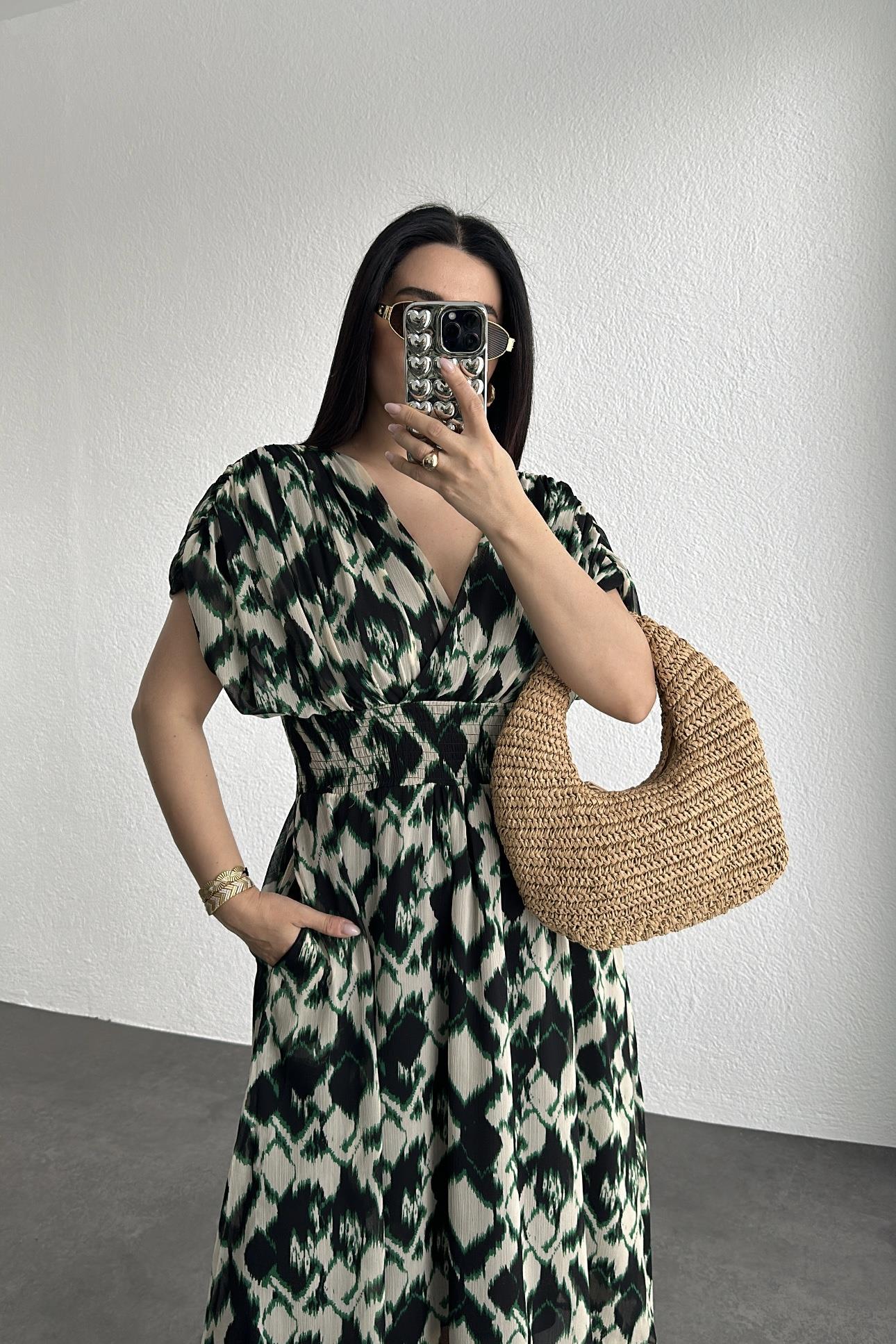 Yeşil Renkli Beli Lastikli Astarlı İhracat Şifon Elbise 